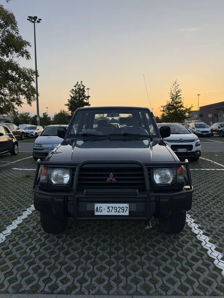Mitsubishi Pajero Metal Top 2.4 GLX cat., foto 2