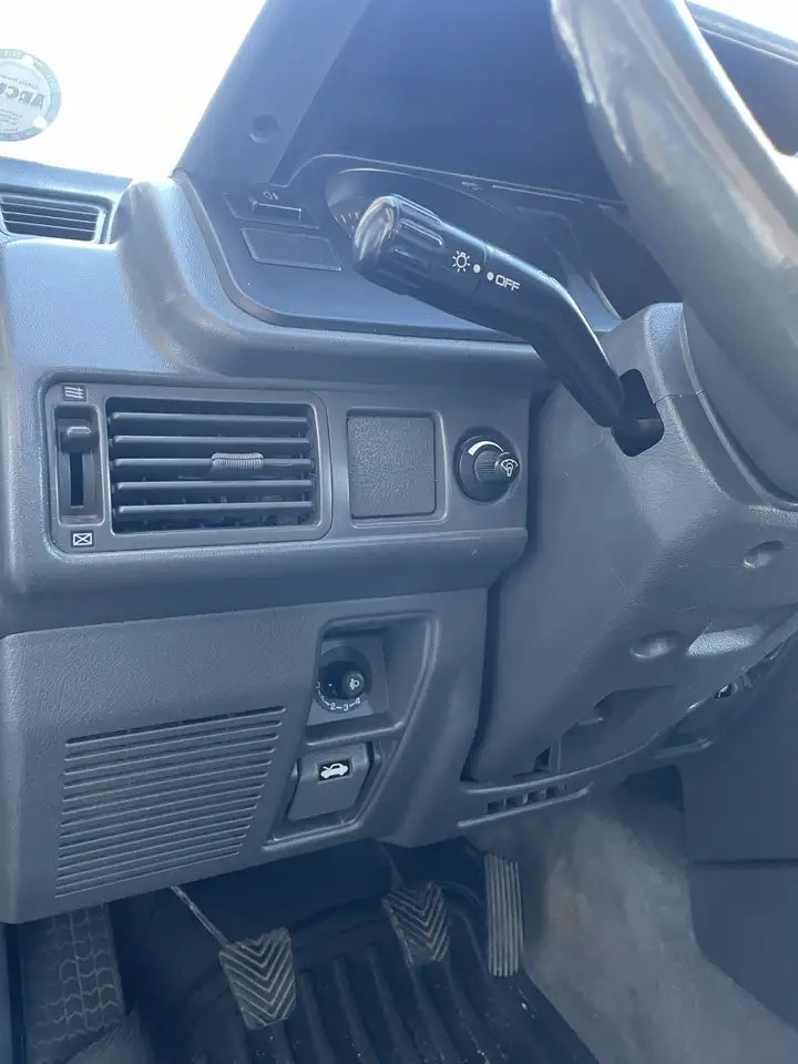 Mitsubishi Pajero Metal Top 2.4 GLX cat., foto 10
