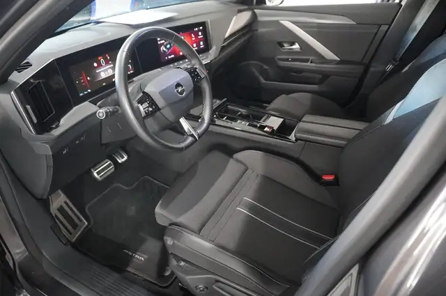 Opel Astra view 14