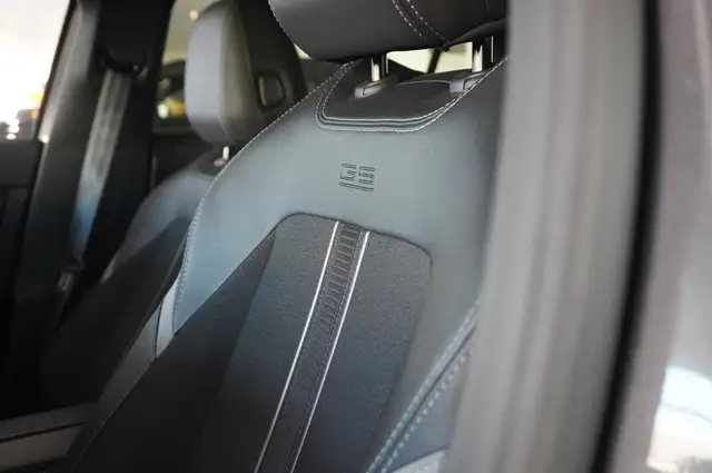 Opel Astra view 16