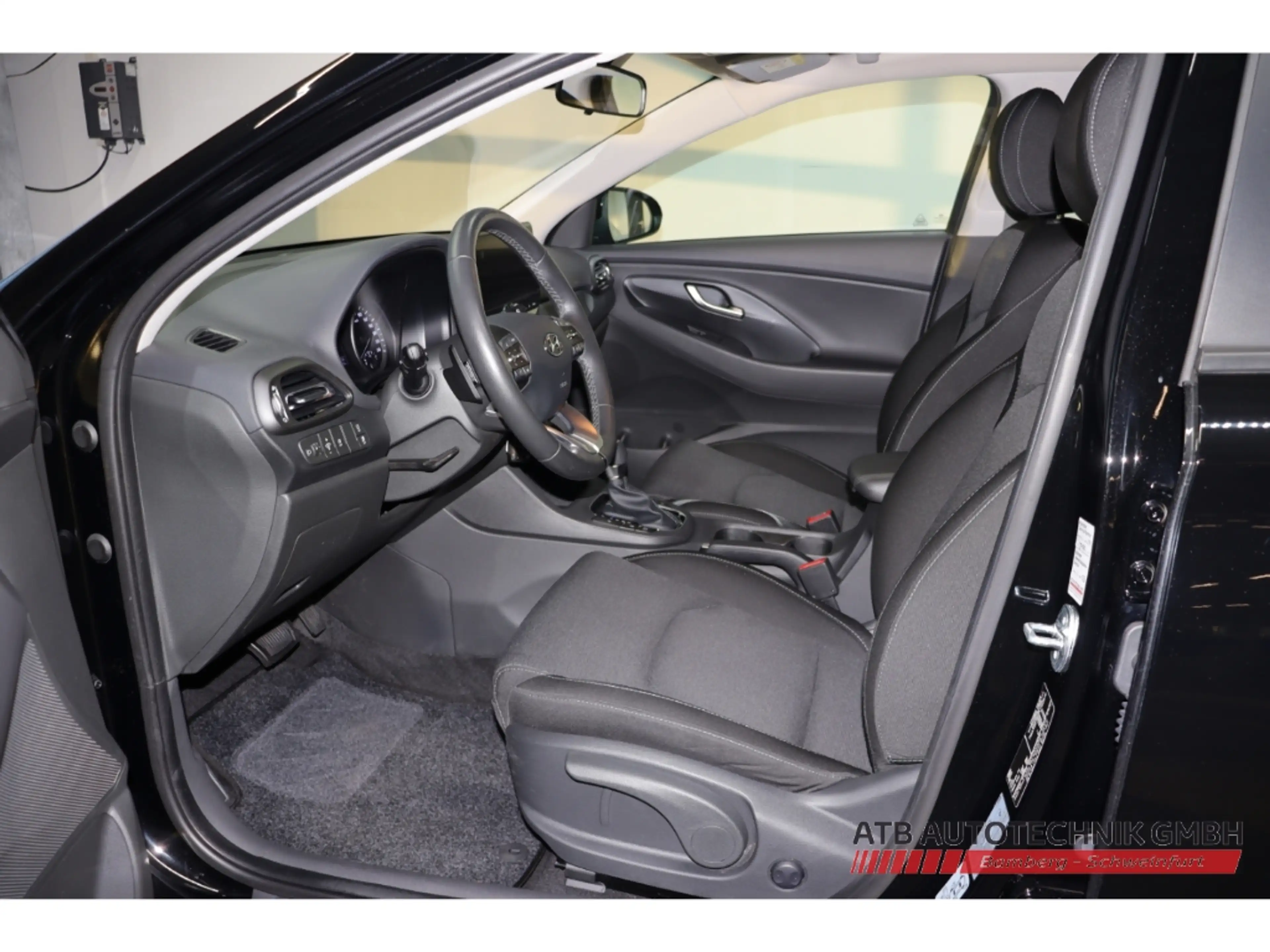 Hyundai i30 Kombi Trend 1.0 T-GDi 48V Navi Android Auto — photo 8