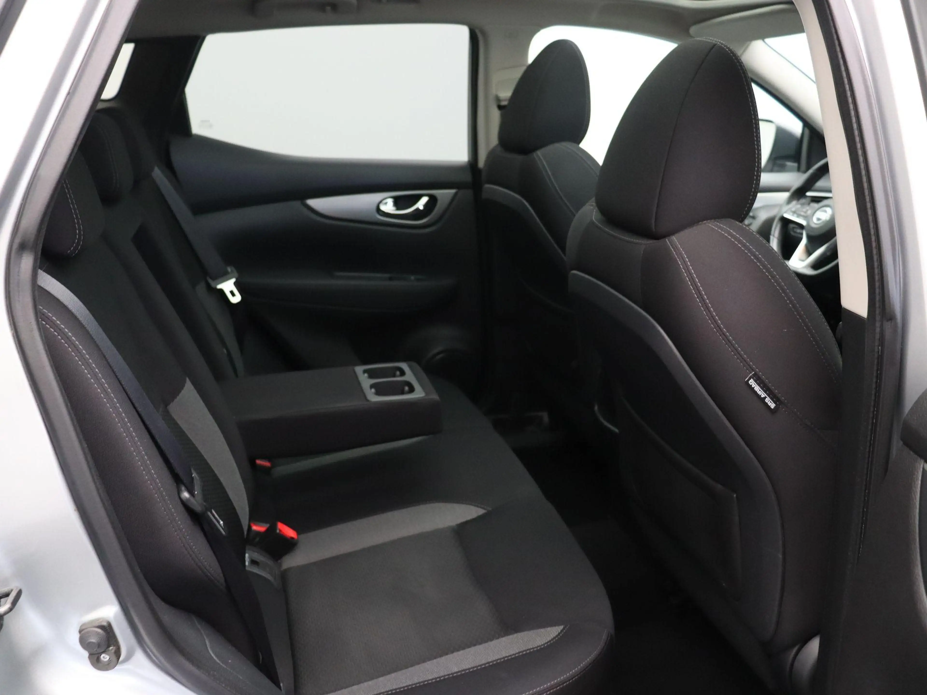 Nissan Qashqai 158pk DIG-T N-Connecta | Panorama dak | Trekhaak | — photo 8