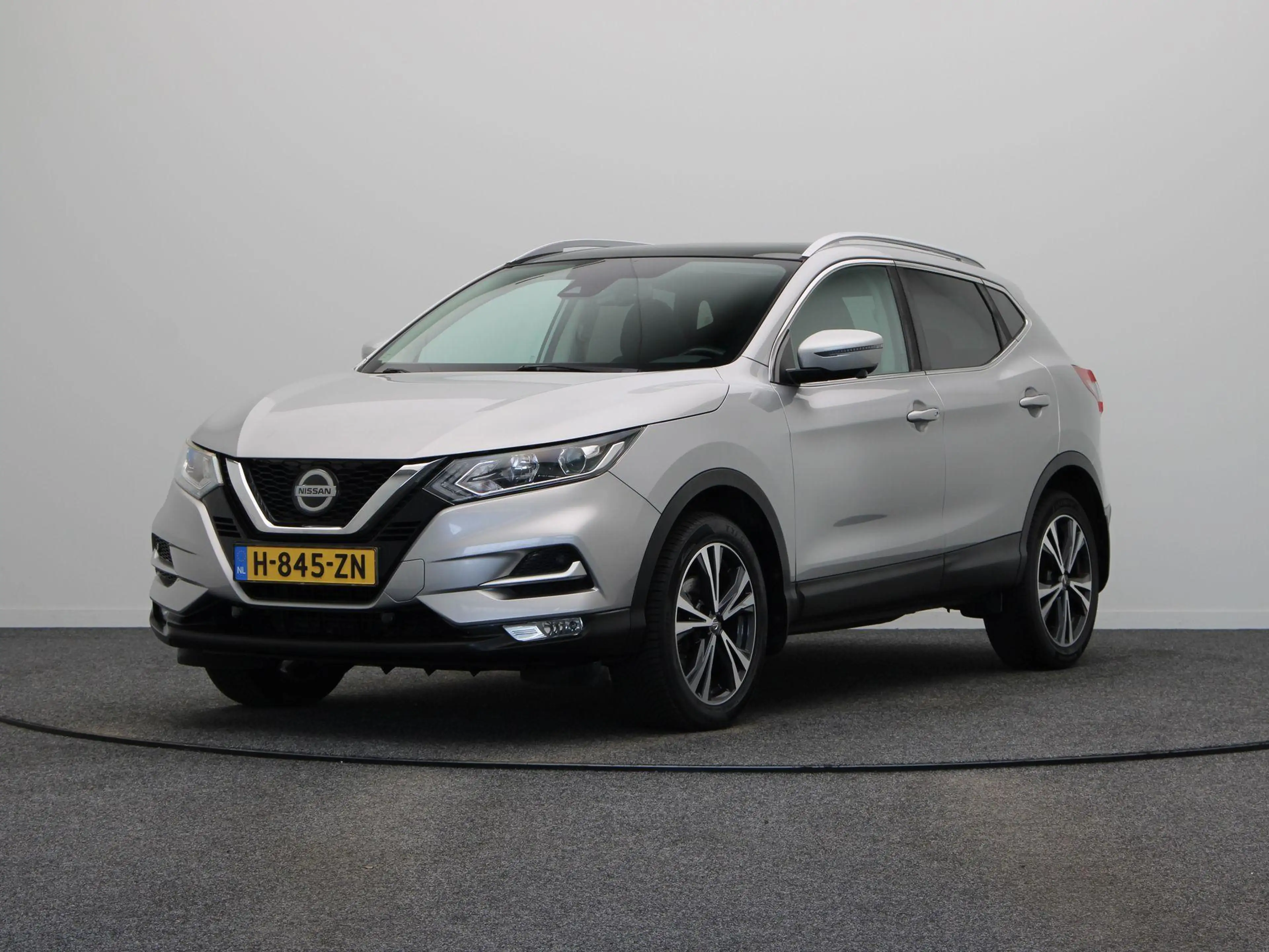 Nissan Qashqai 158pk DIG-T N-Connecta | Panorama dak | Trekhaak | — photo 10