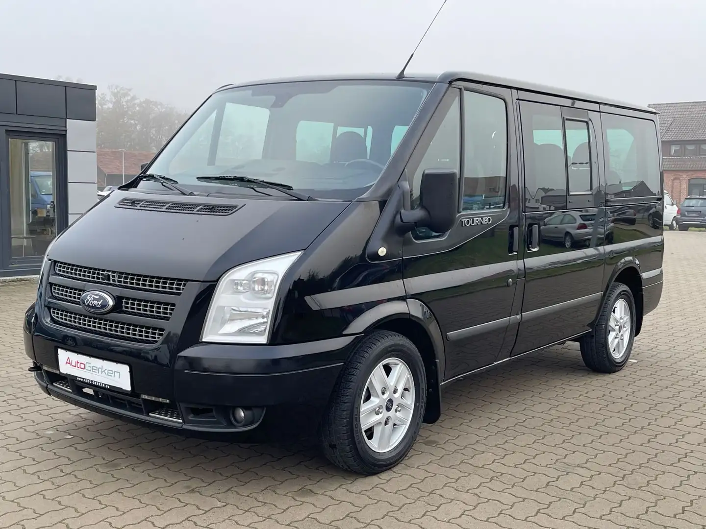 Ford Transit 2.2 TDCi FT 280 K Tourneo 8-Sitzer AHK Schwarz - 2
