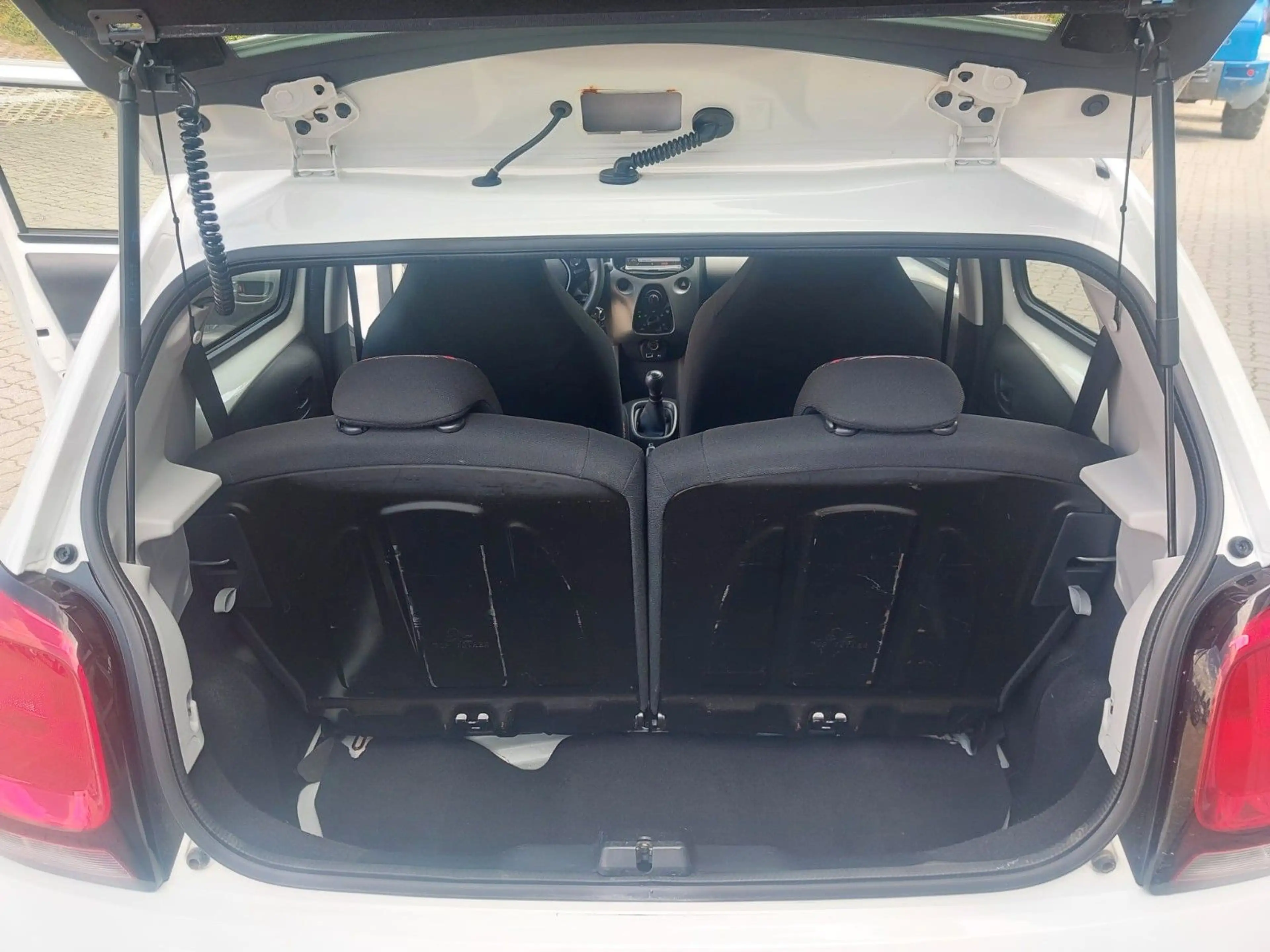 Citroen C1 Feel * Klima* 5-Türer*SHZ*Navi* — photo 6