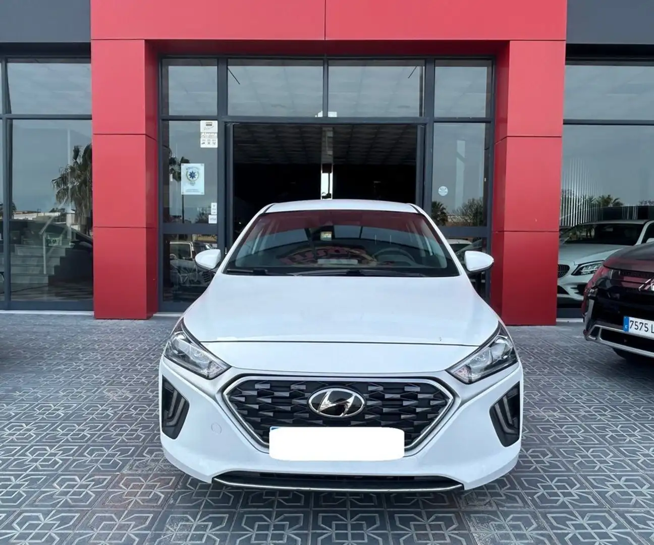 Hyundai IONIQ HEV 1.6 GDI Klass Blanco - 2