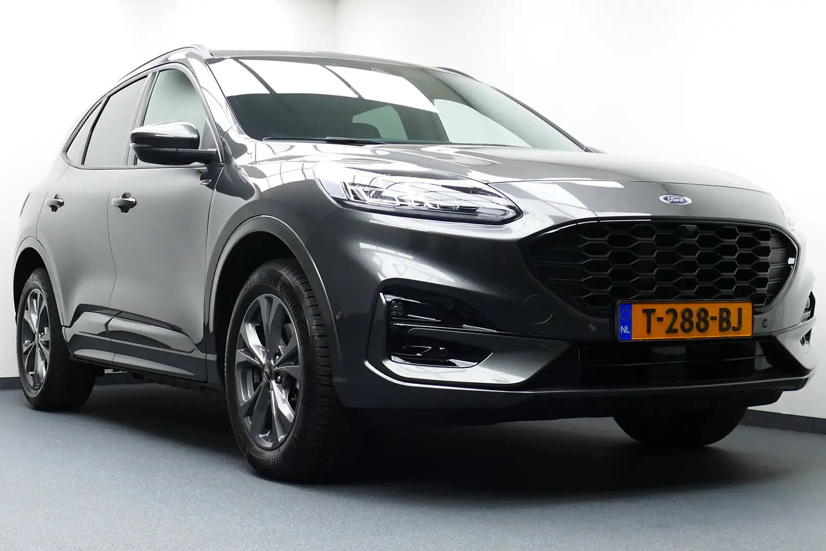 Ford Kuga 2.5 PHEV ST-Line X Zeer Netjes Met Veel Opties. Af Grau - 2