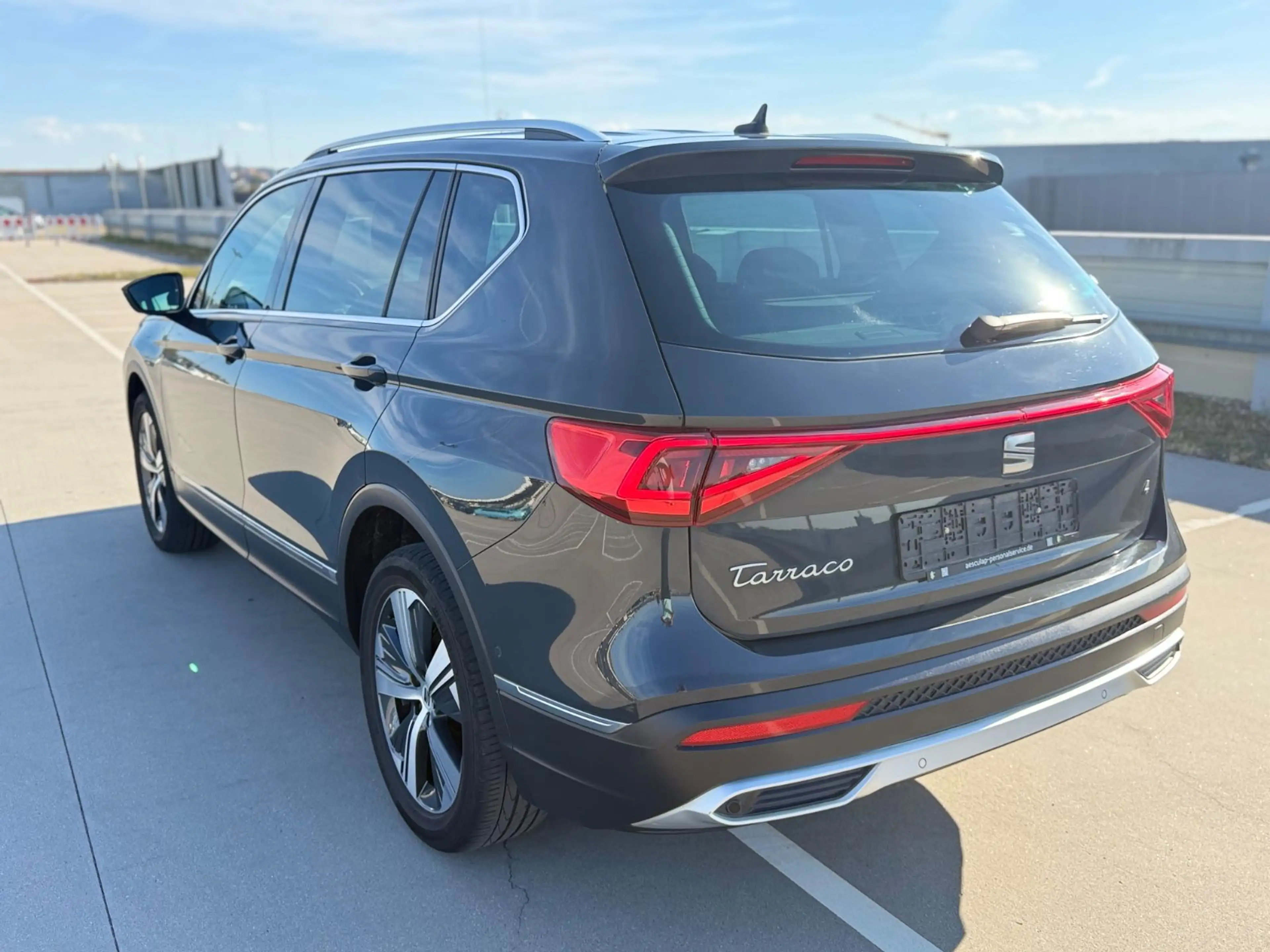 SEAT Tarraco 2.0 TDI DSG 4x4*ACC*AHK*LED*NAVI* — photo 4