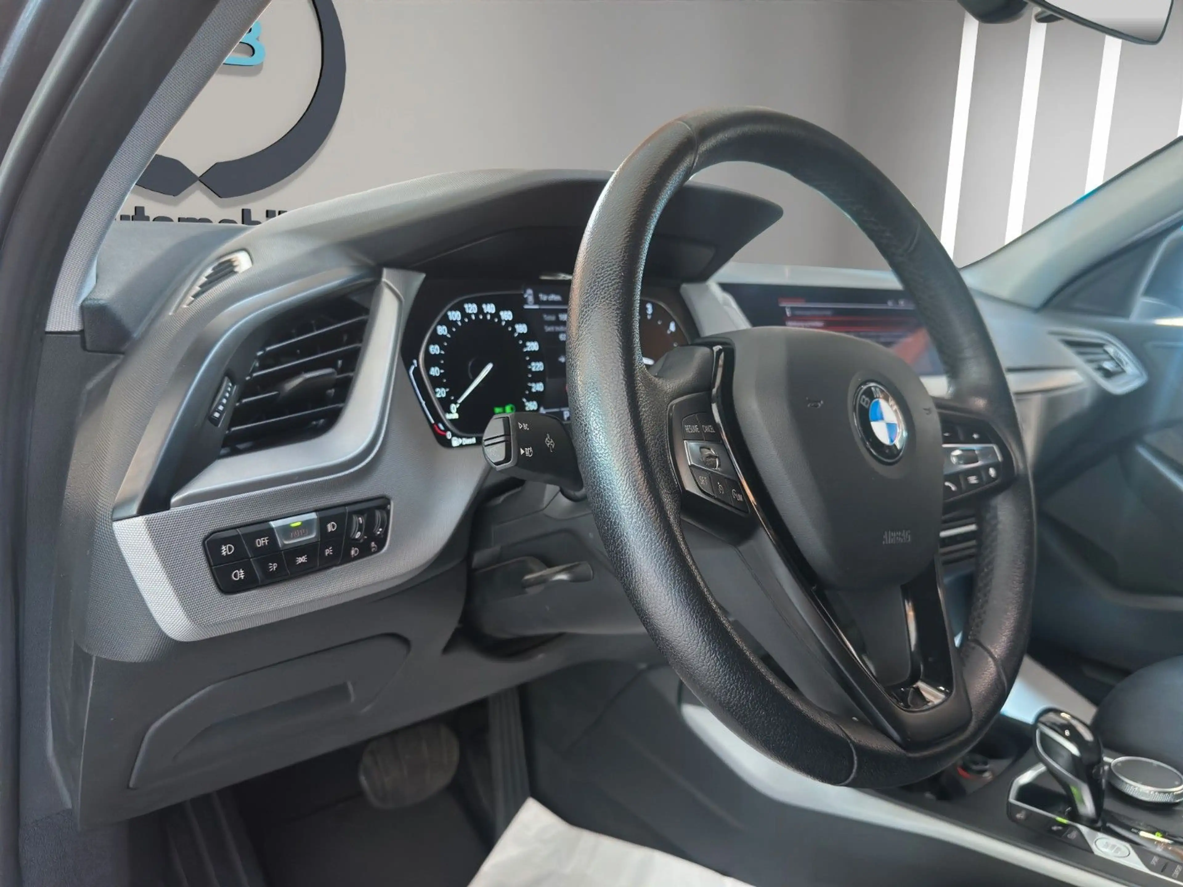 BMW 120 d Advantage*AUTOMATIK*PDC*AHK*MFL* — photo 10