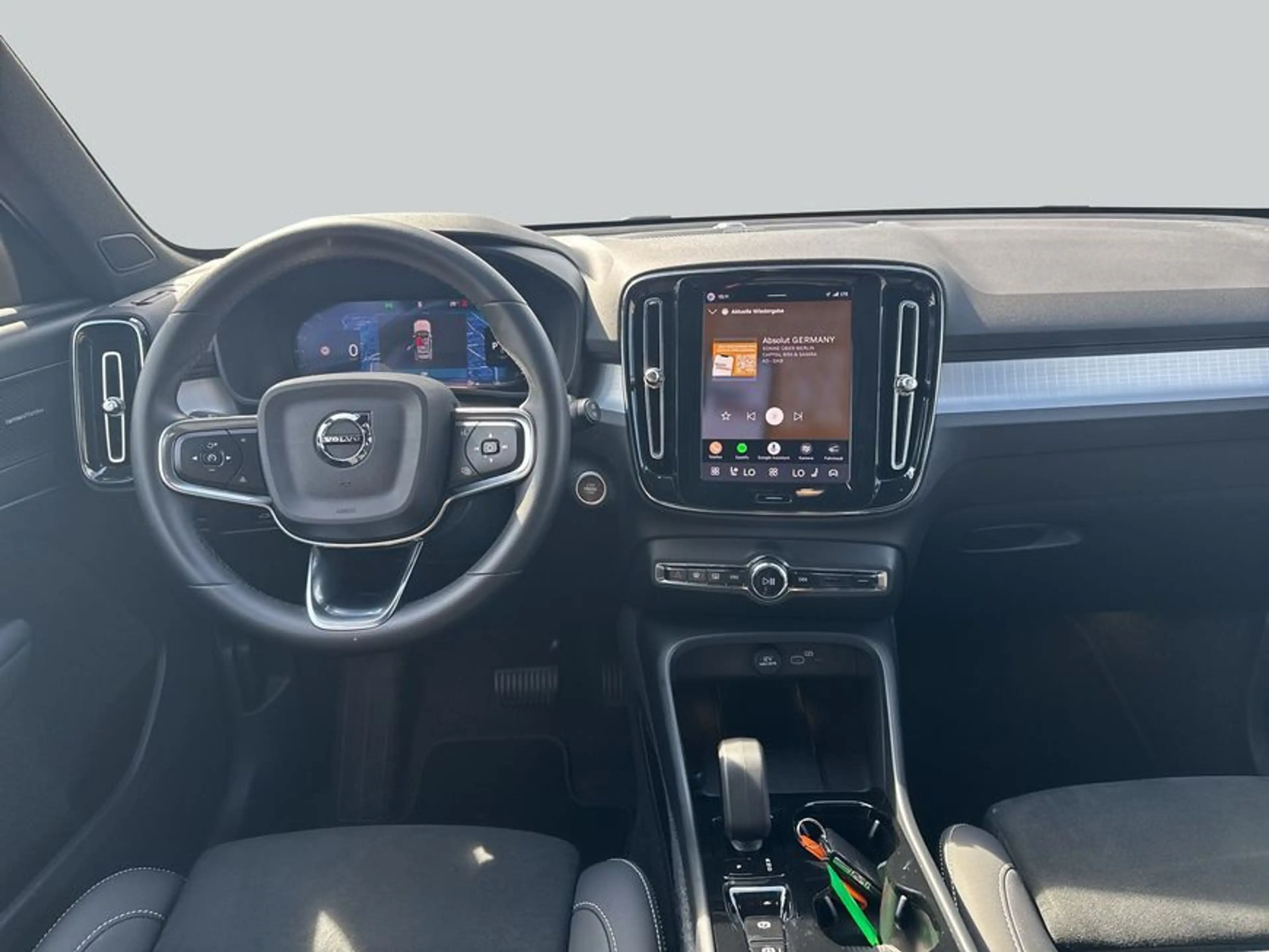 Volvo XC40 XC40 B3 B DKG Plus Black Edition — photo 13