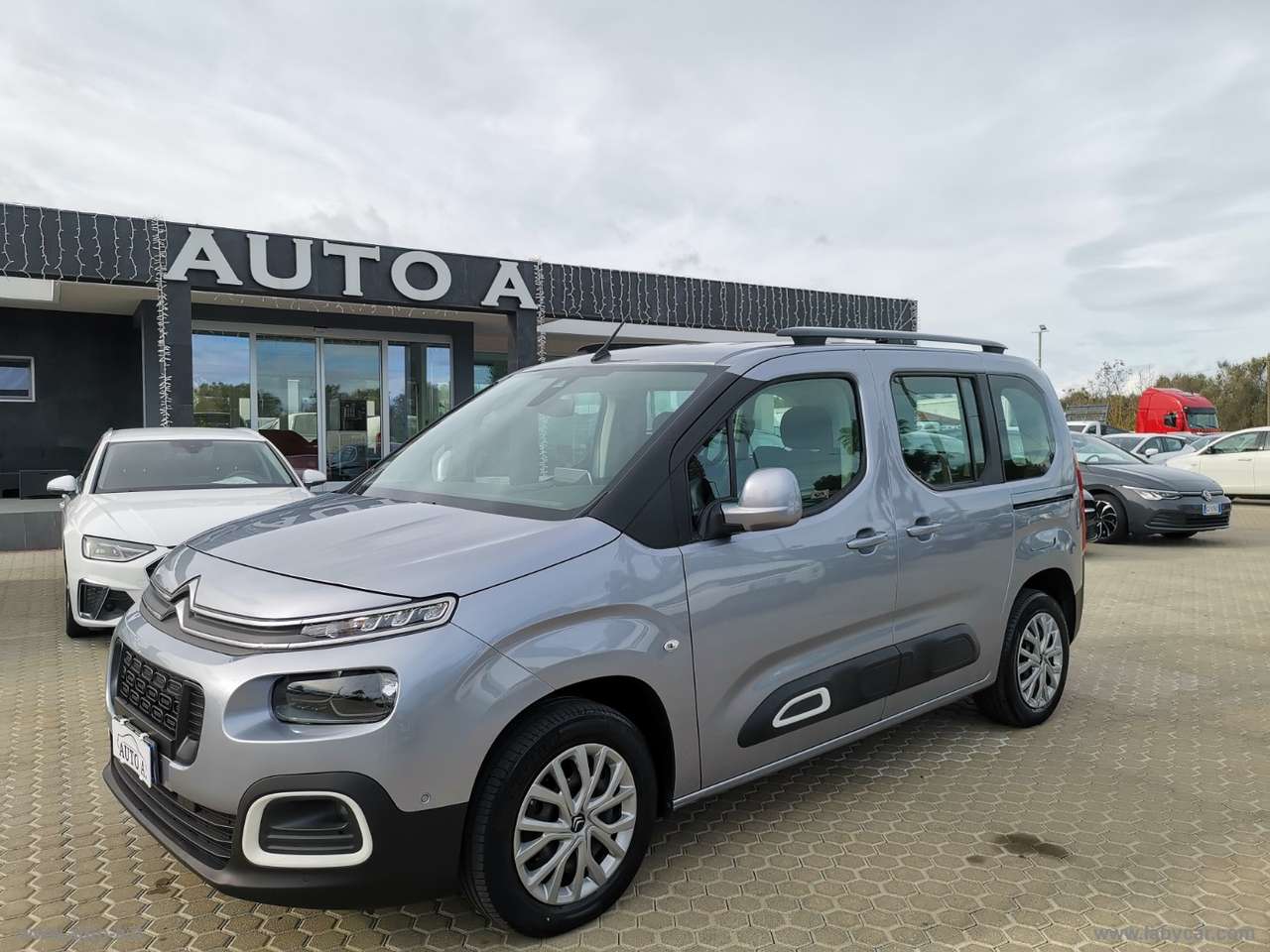 Citroen Berlingo BlueHDi 100 S&S M Shine