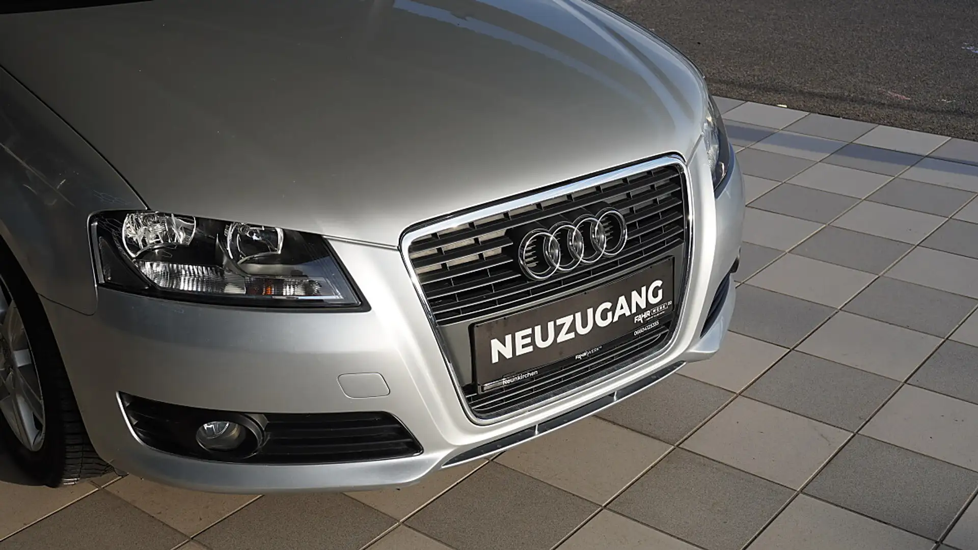 Audi A3 SB Attraction 1,6 TDI DPF//PICKERL//NEU//TOPZUS... Silber - 2