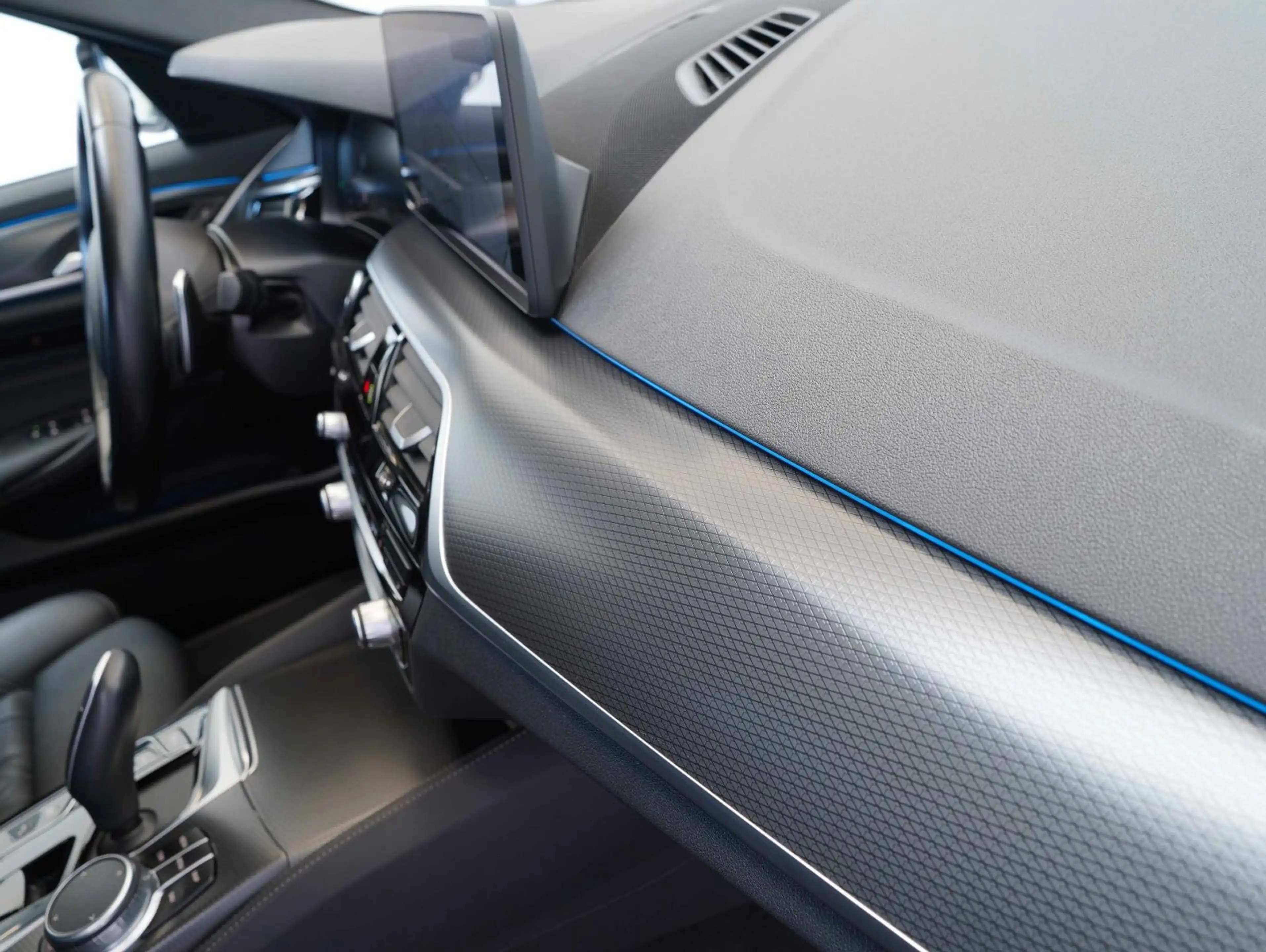 BMW 530 e Touring M Sport SHADOW/LASER/HEAD-UP — photo 10