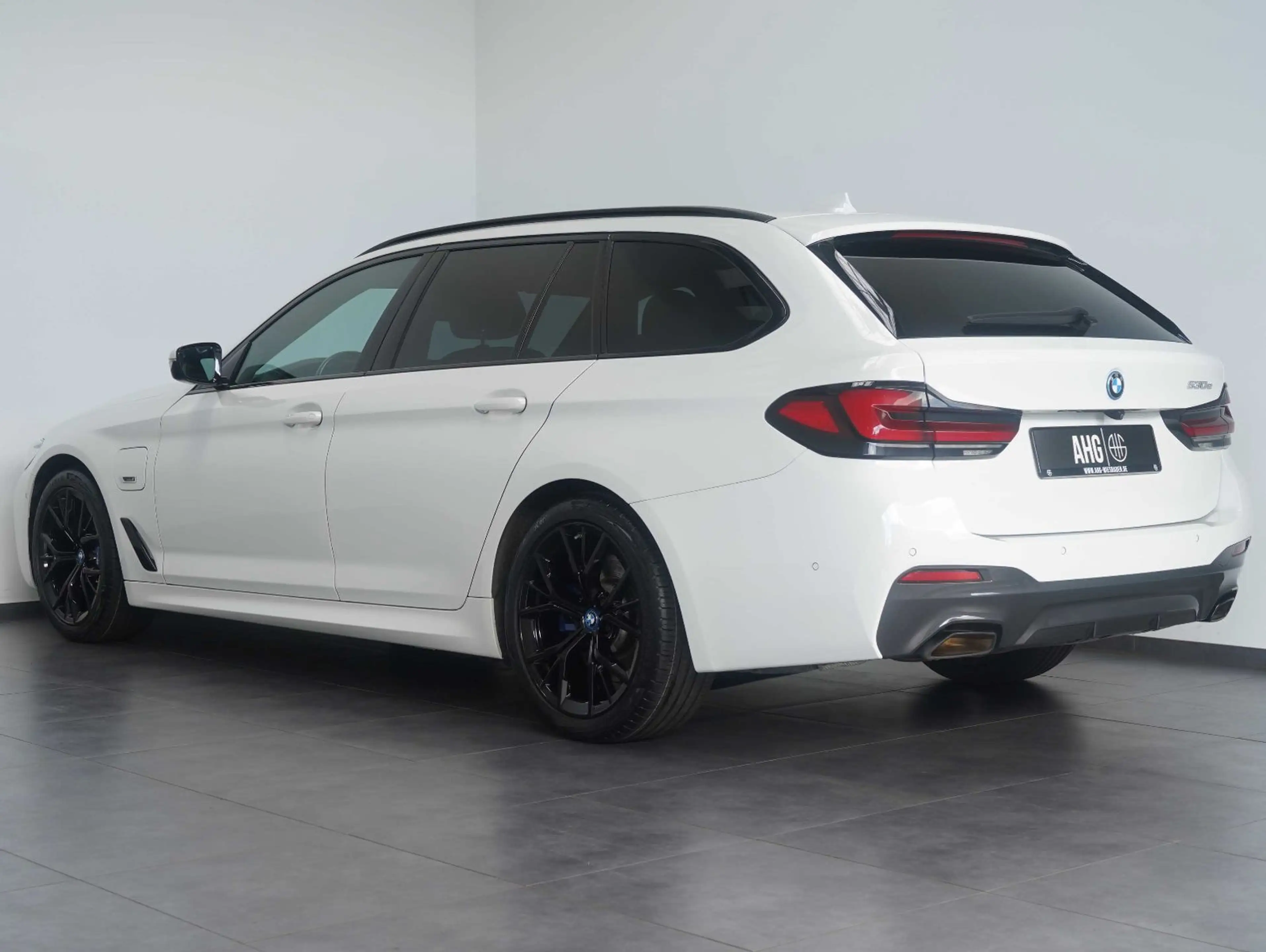 BMW 530 e Touring M Sport SHADOW/LASER/HEAD-UP — photo 3