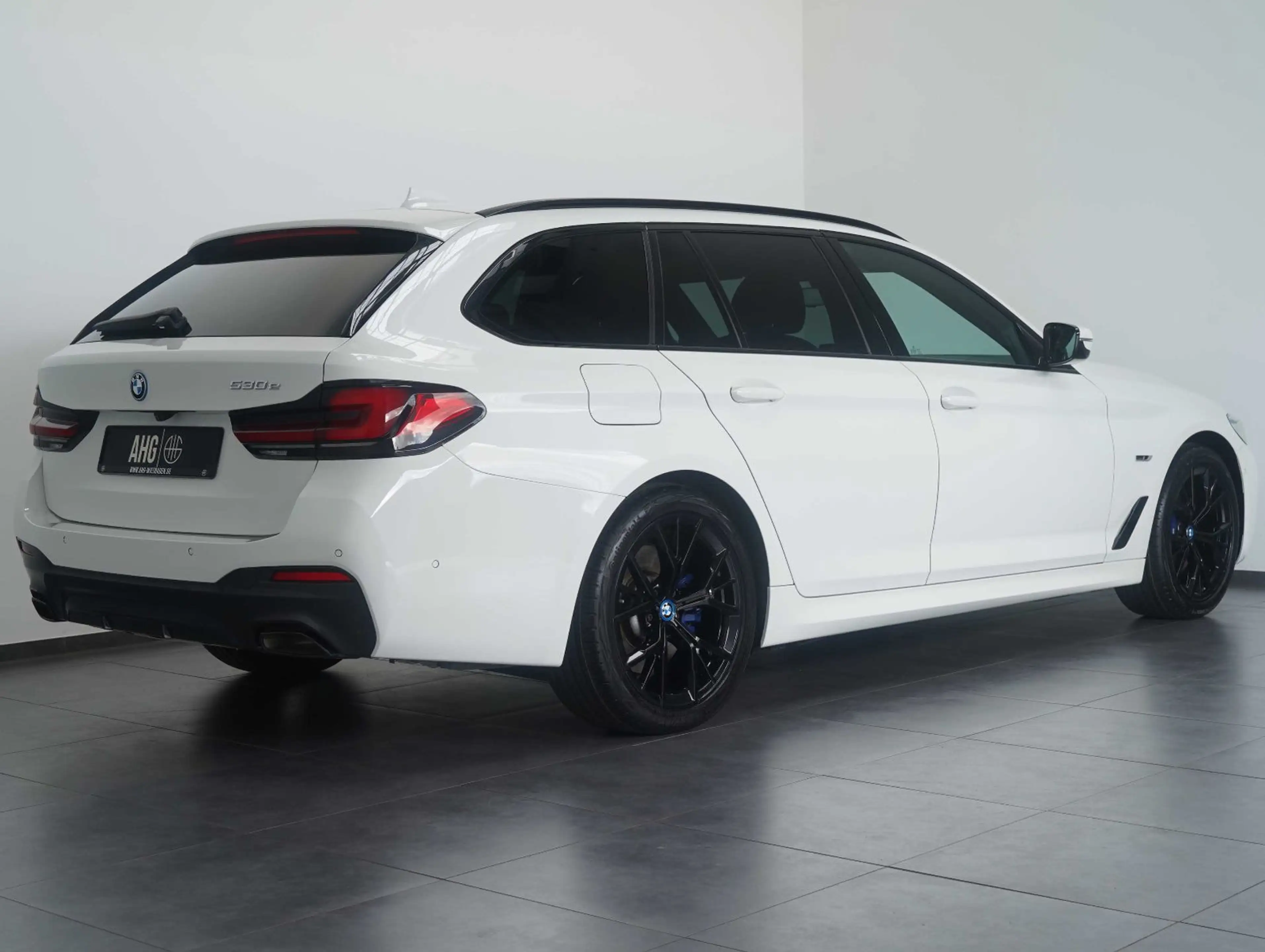 BMW 530 e Touring M Sport SHADOW/LASER/HEAD-UP — photo 4