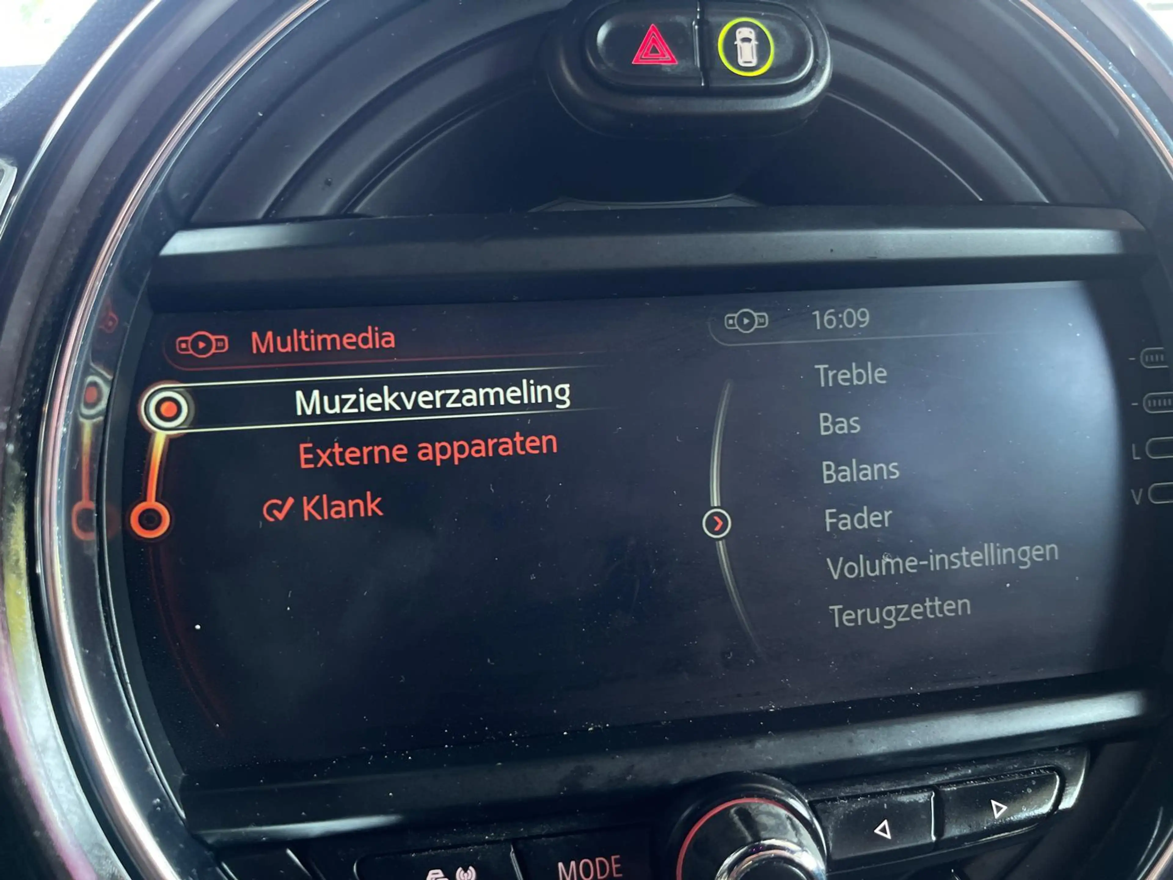 MINI Cooper Clubman Mini 1.5 Chili Serious Business | Panorama | Harme — photo 41