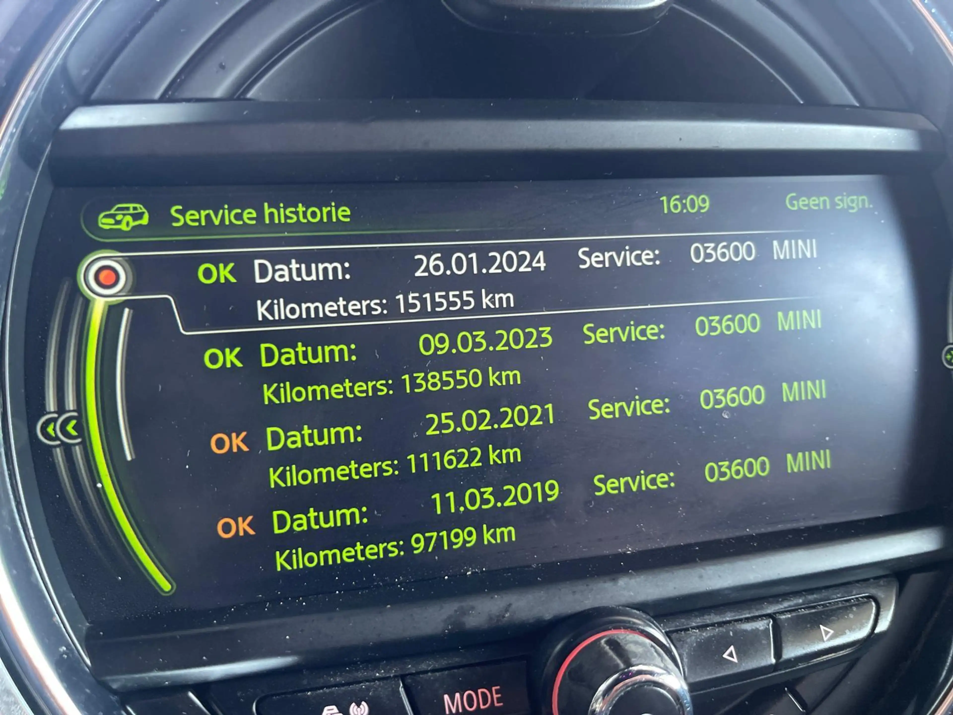 MINI Cooper Clubman Mini 1.5 Chili Serious Business | Panorama | Harme — photo 38