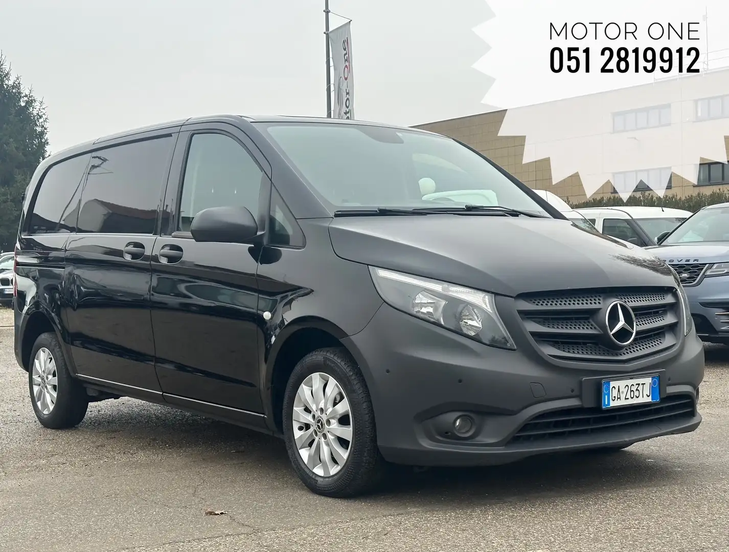 Mercedes-Benz Vito 114 CDI Compact (Euro 6.2) siva - 1