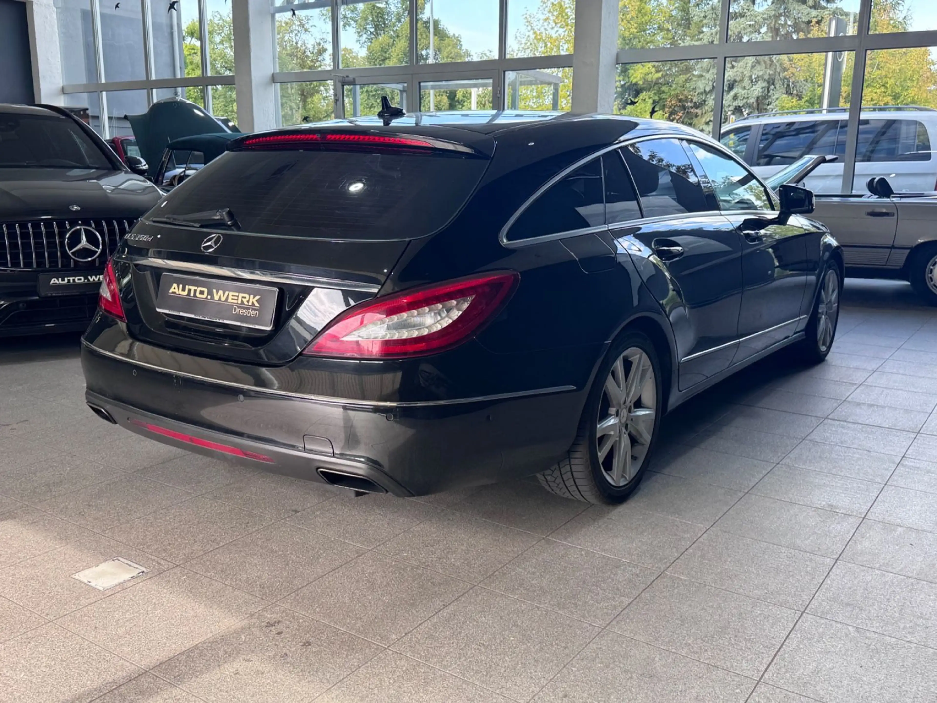 Mercedes-Benz CLS CLS 350 SB*MULTIBEAM*AHK*SCHIEBEDACH*SHZ*KLIMA — photo 7