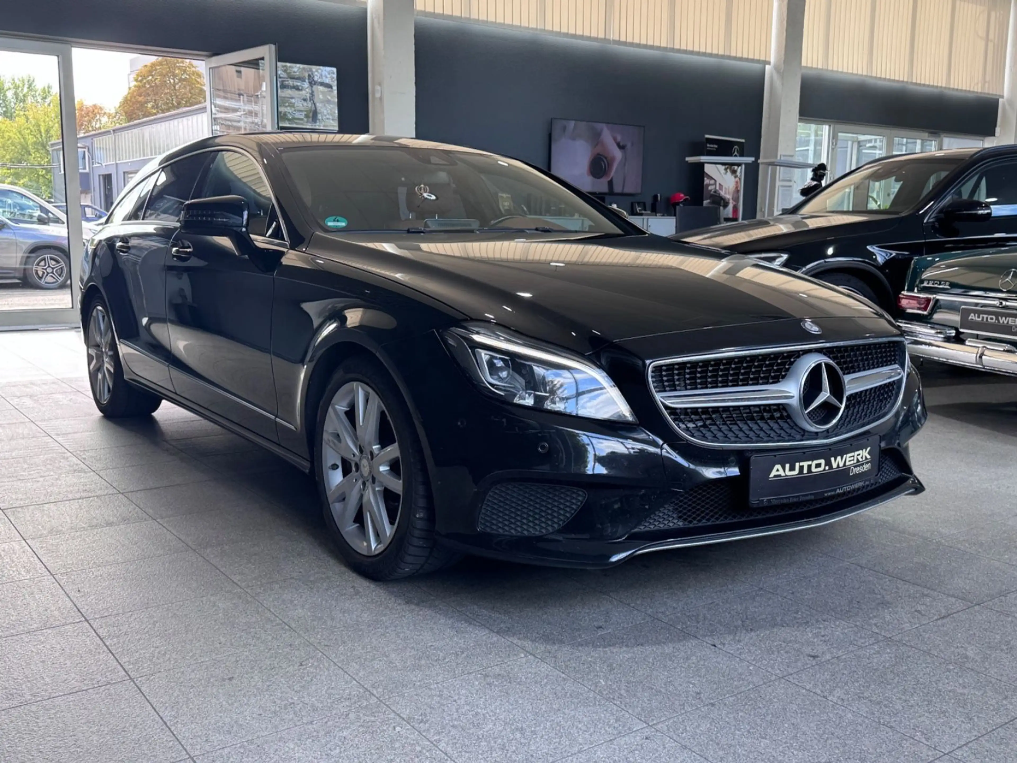 Mercedes-Benz CLS CLS 350 SB*MULTIBEAM*AHK*SCHIEBEDACH*SHZ*KLIMA — photo 8