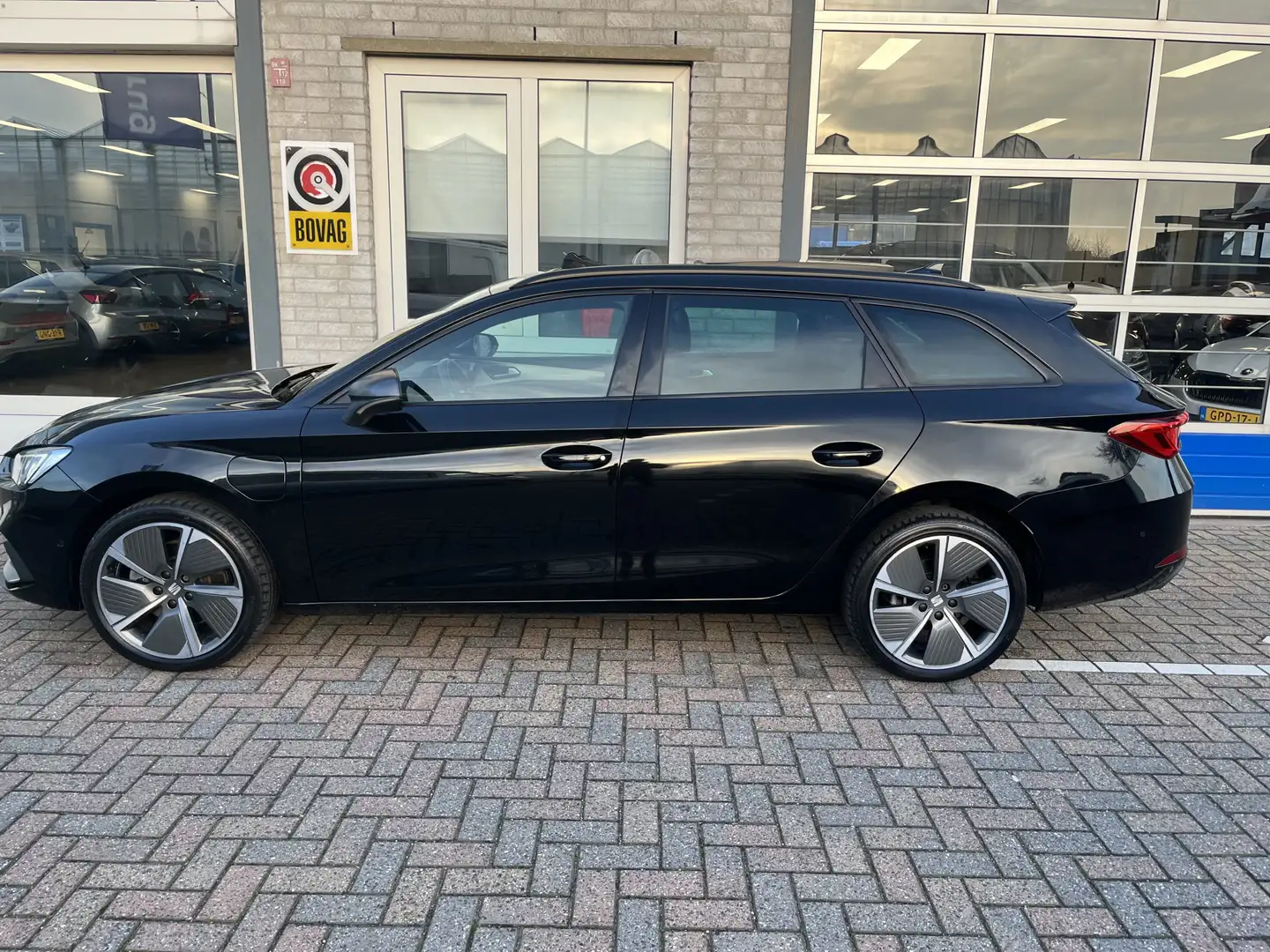 SEAT Leon e-Hybrid Sportstourer 1.4 TSI eHybrid PHEV FR / AUTOMAAT/ P Noir - 2