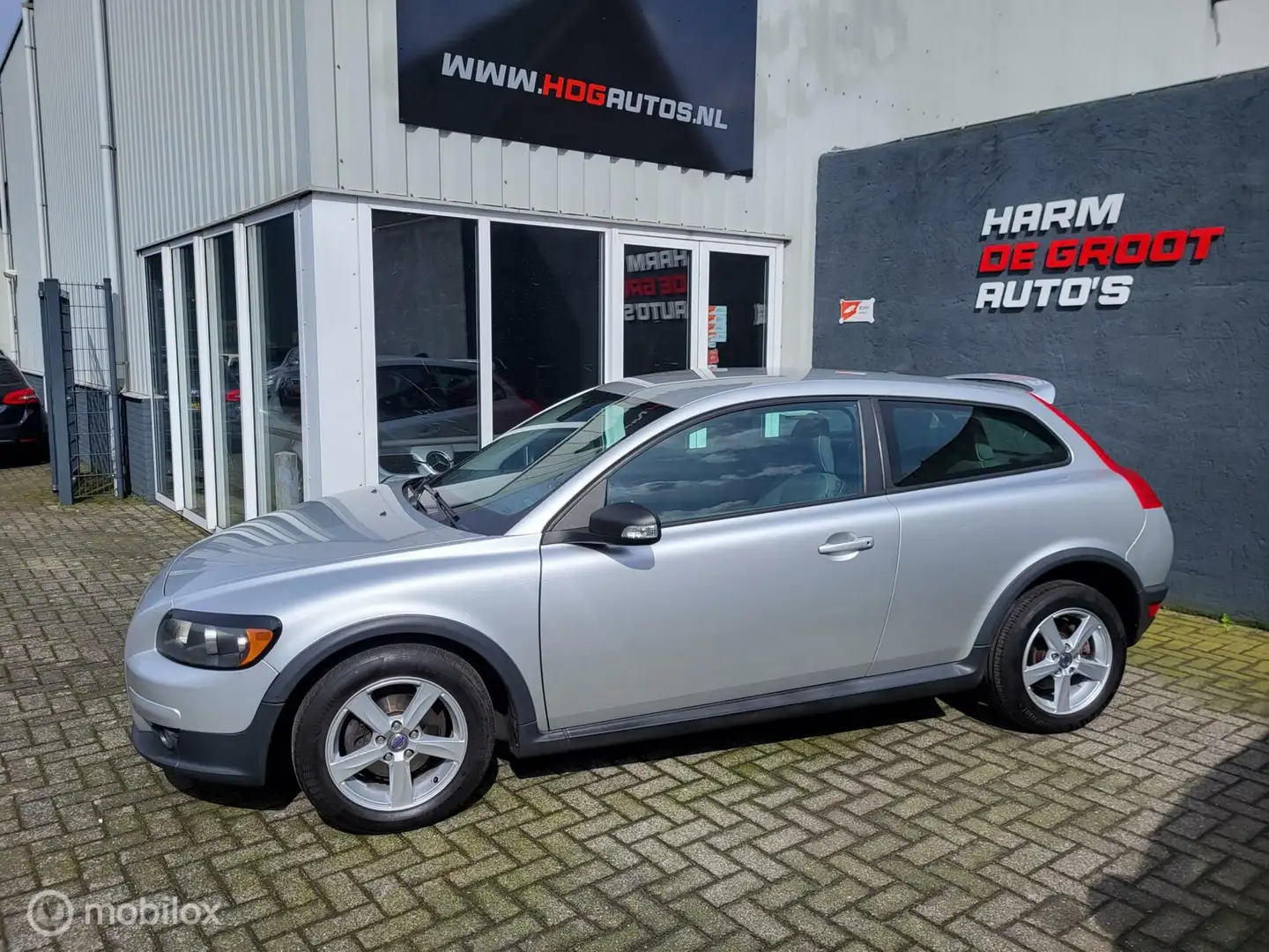 Volvo C30 1.8 Momentum, Cruise, Clima, Youngtimer, Nap! Gris - 2