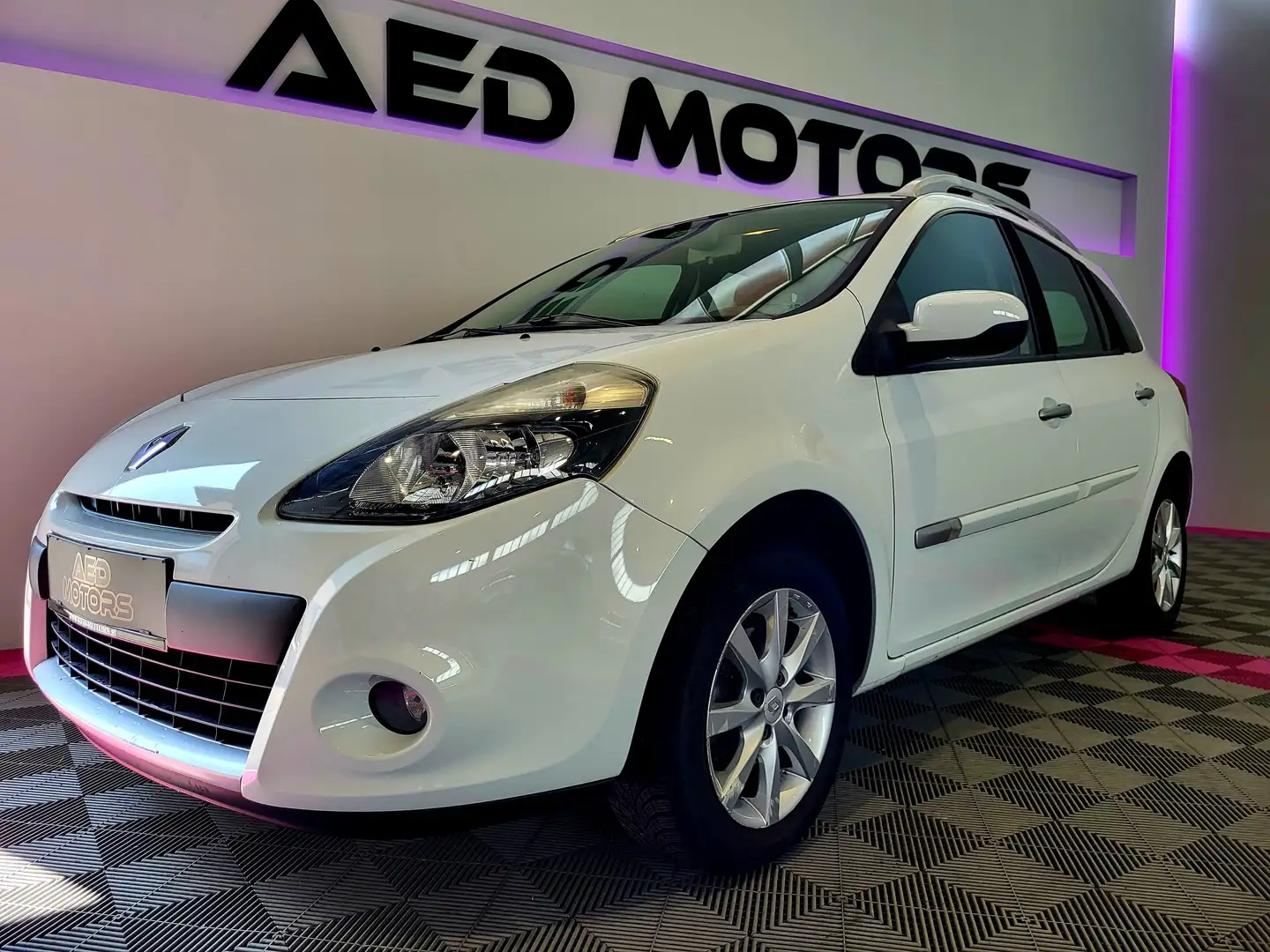 Renault Clio Authentique Weiß - 1