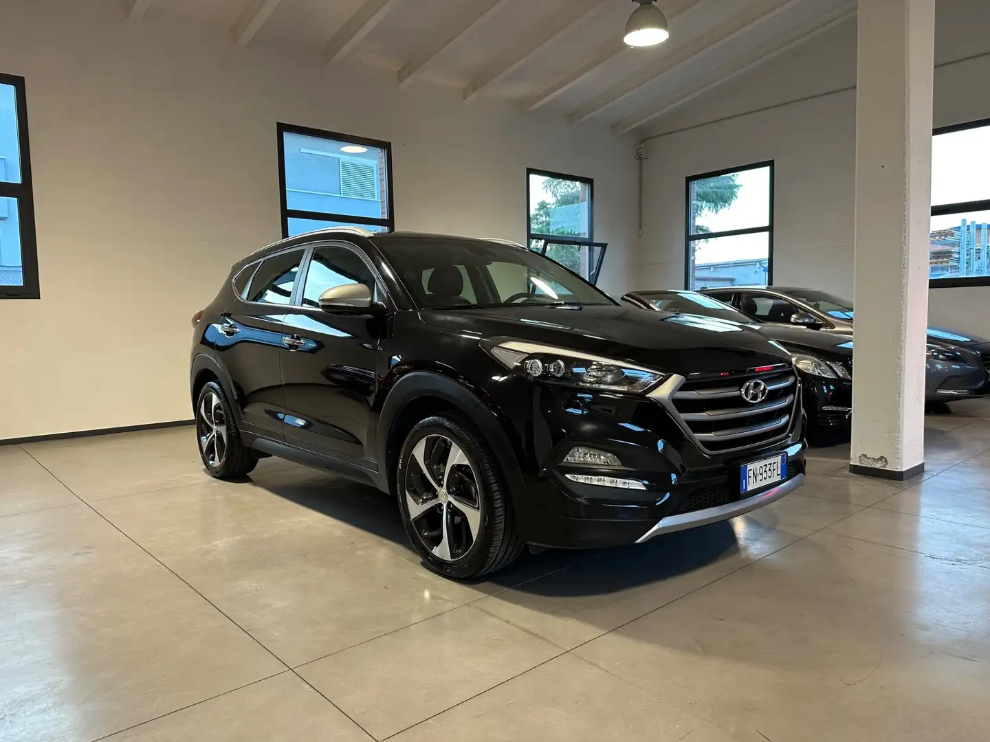 Hyundai TUCSON 1.7 CRDi DCT Sound Edition Nero - 2