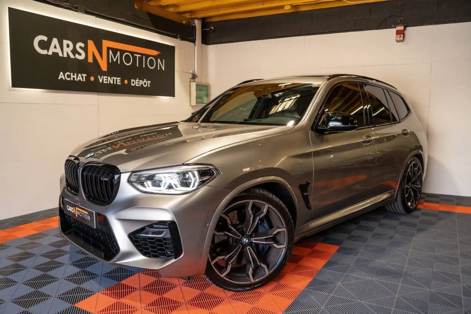 BMW X3 M Competition 510ch (F97) Phase 2 - Immat France / Gris - 1