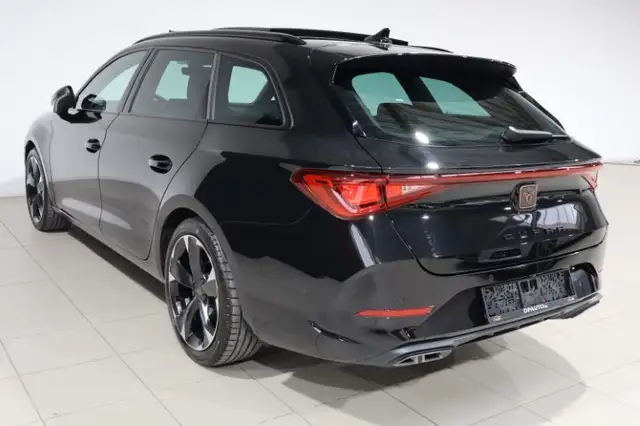 Cupra Leon view 8