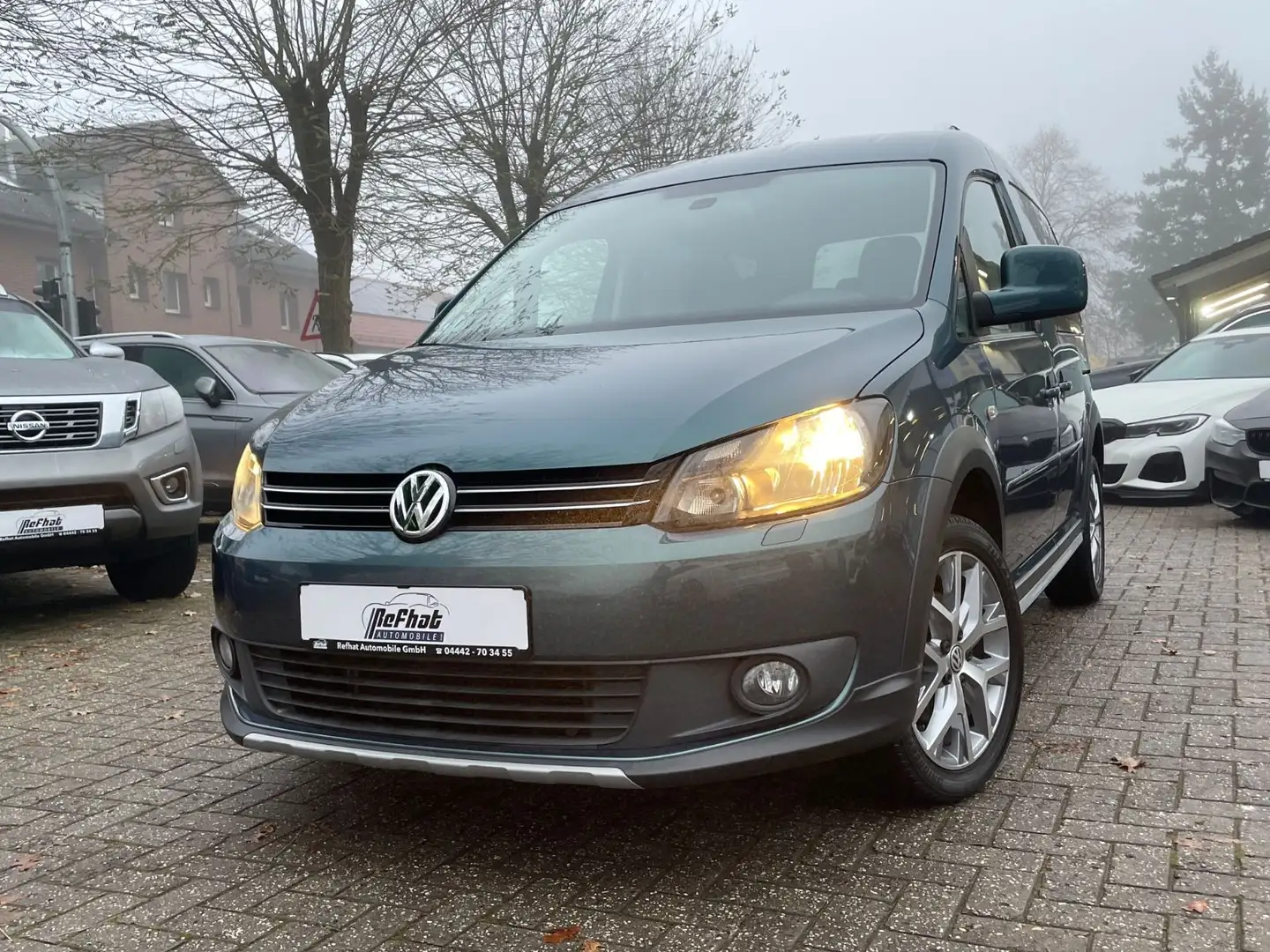 Volkswagen Caddy CROSS 1.6 BiFuel*SHZ*PDC*MEDIA* Grün - 1
