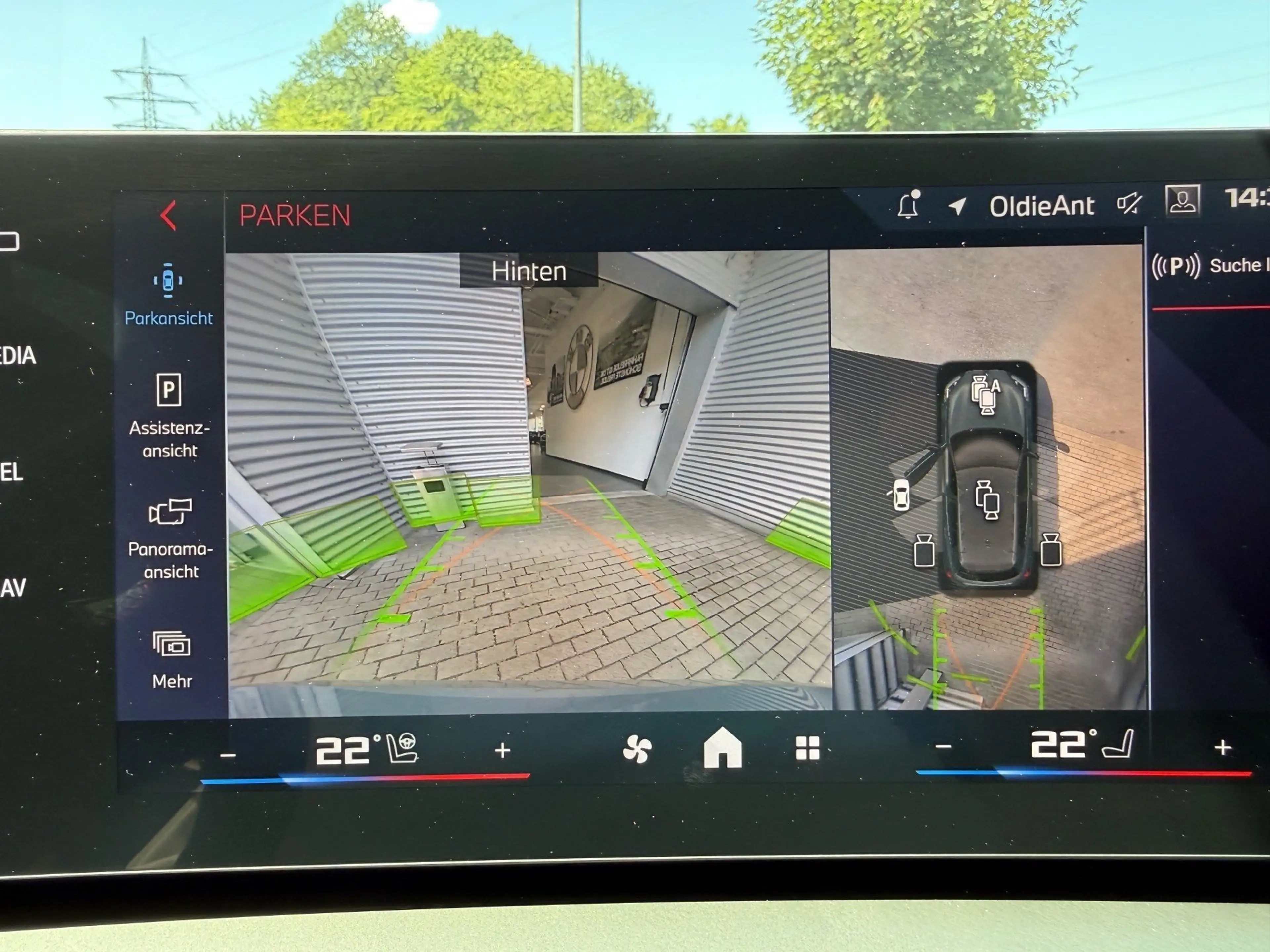 BMW 135 M135 xDrive M Sport Pro HeadUp PANO ACC 360° H/K — photo 11