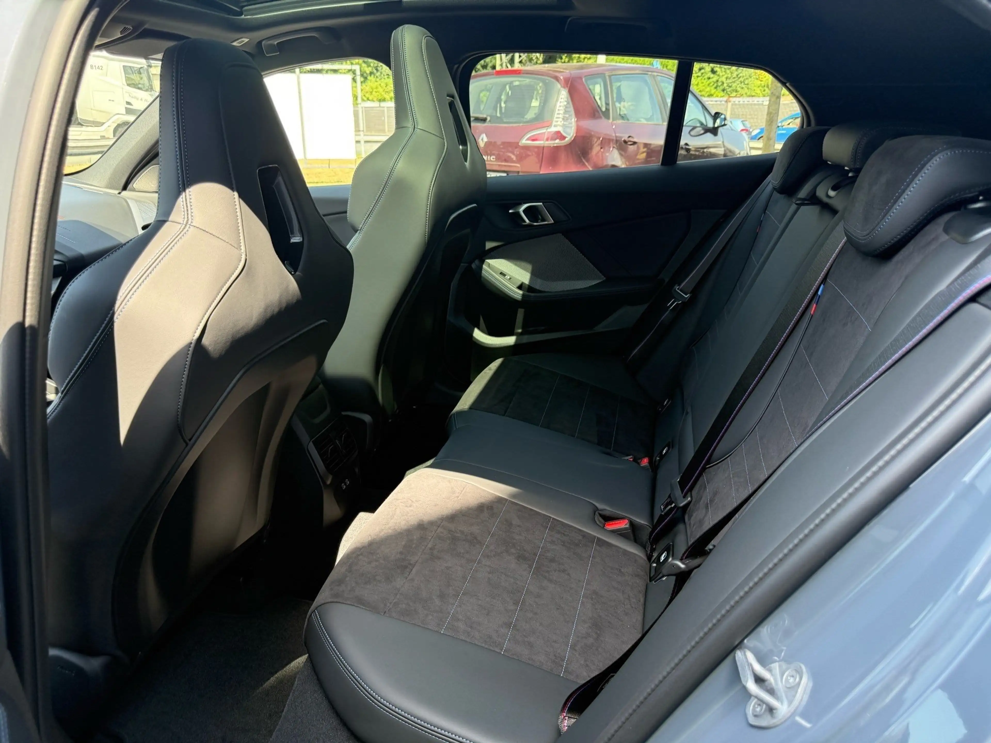 BMW 135 M135 xDrive M Sport Pro HeadUp PANO ACC 360° H/K — photo 14
