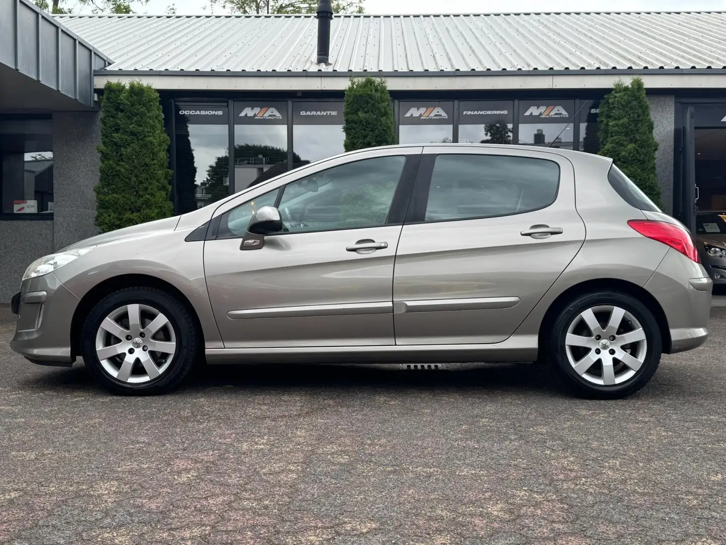 Peugeot 308 1.6 VTi Executive | A/C | Cruise | Trekhaak Gris - 2