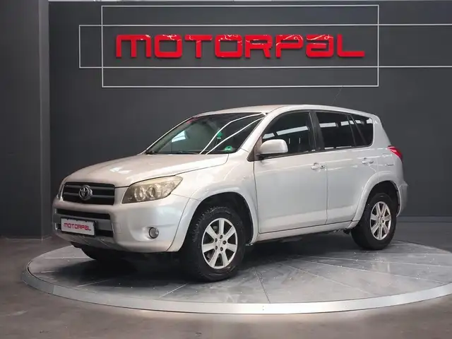 Toyota RAV 4 2.2D-4D Premium