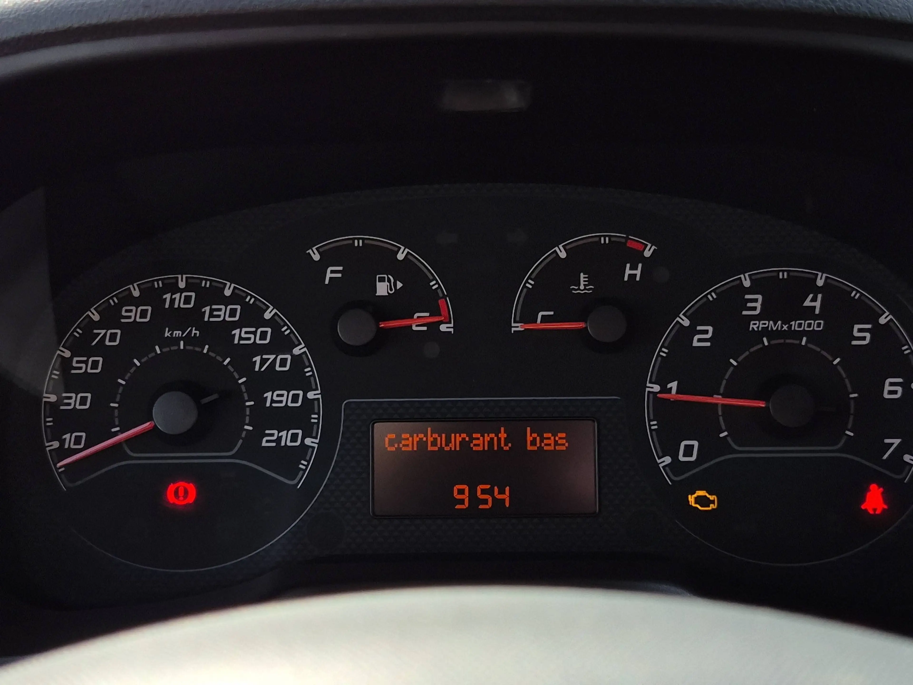 Fiat Fiorino FIORINO CARGO DIESEL - Fiorino 1.3 Multijet SX Ecojet (EU6d) — photo 8