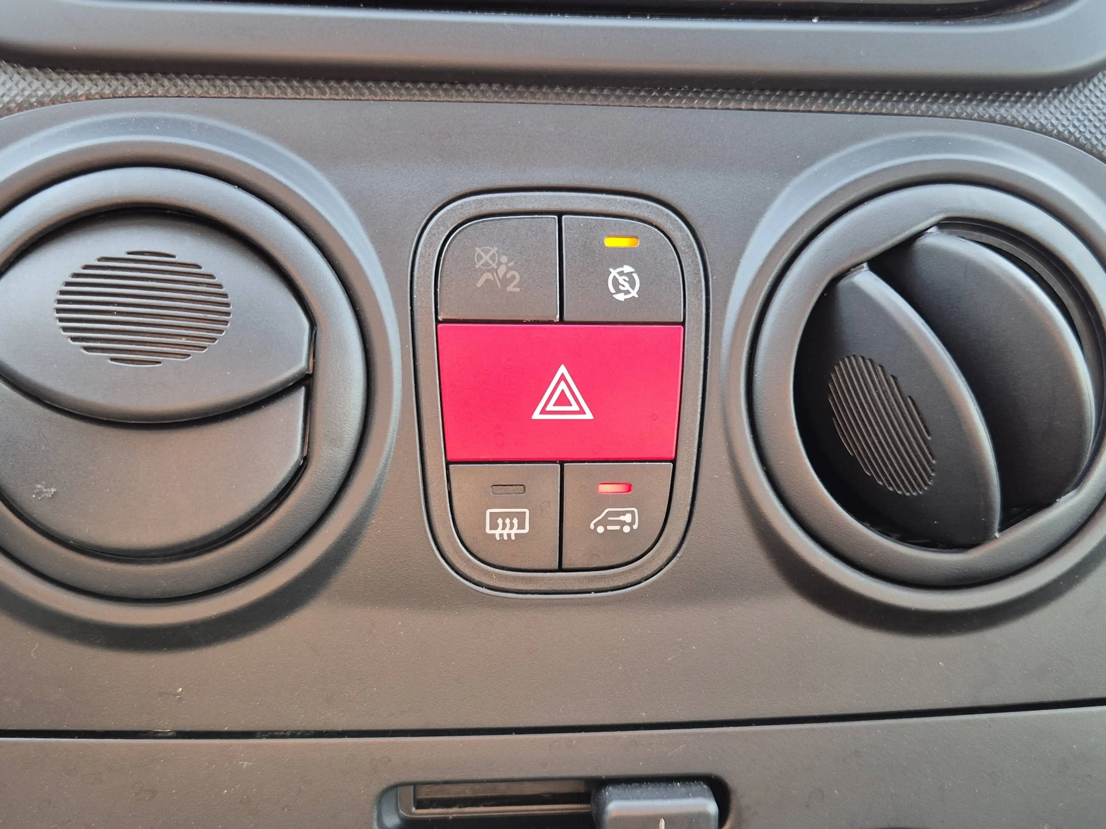 Fiat Fiorino FIORINO CARGO DIESEL - Fiorino 1.3 Multijet SX Ecojet (EU6d) — photo 15