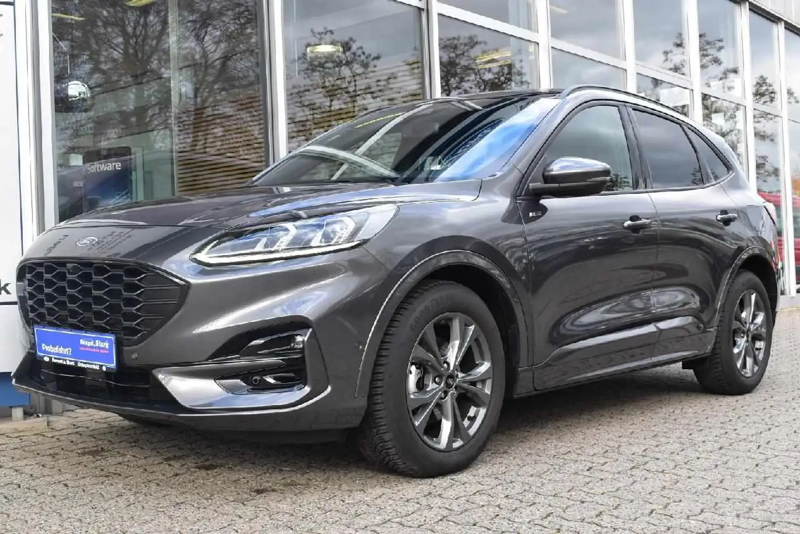 Ford Kuga ST-Line X Grau - 2