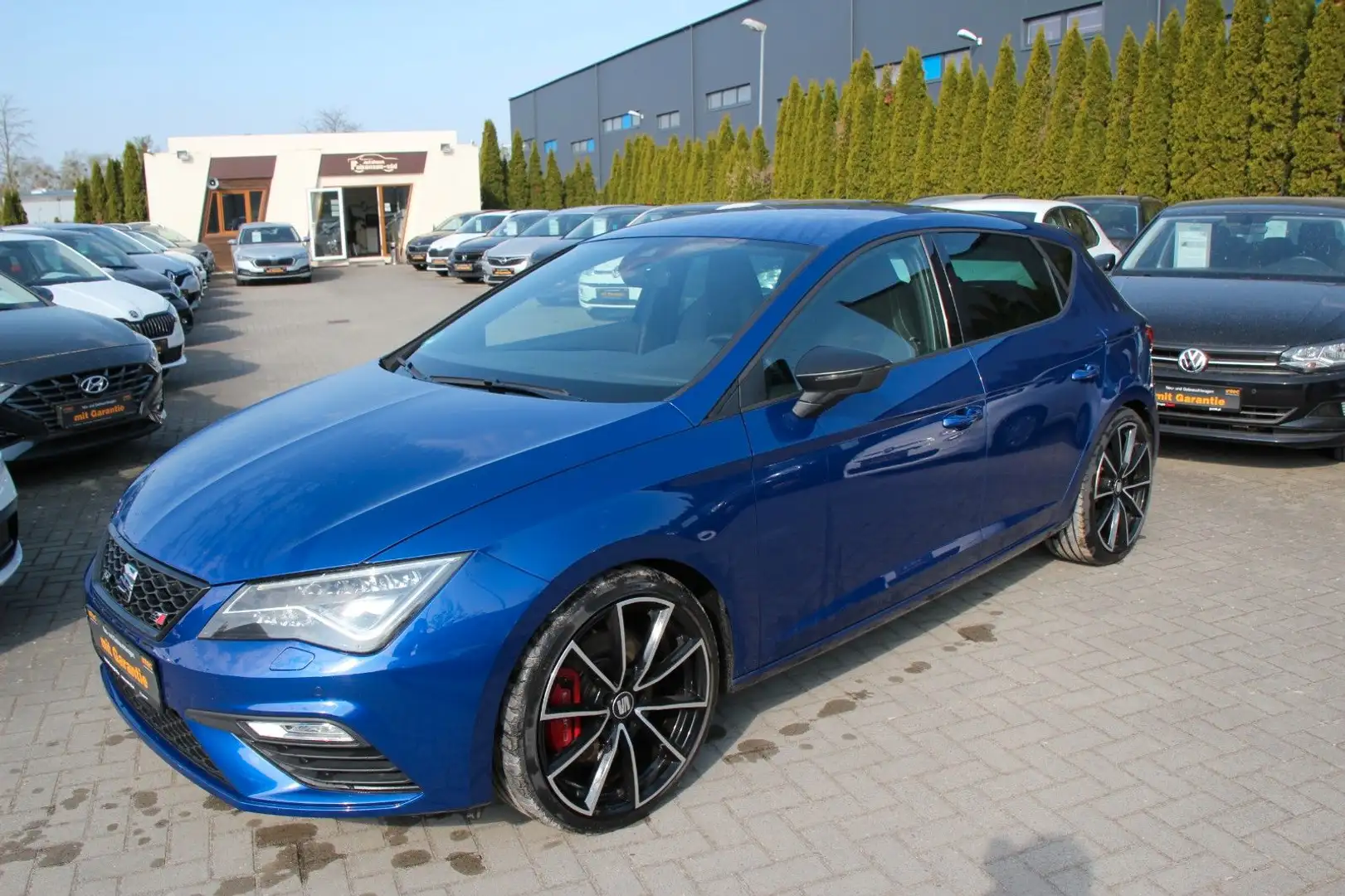 SEAT Leon Cupra 300, Navi, Sitzhzg.,19"Zoll Alu Blauw - 1