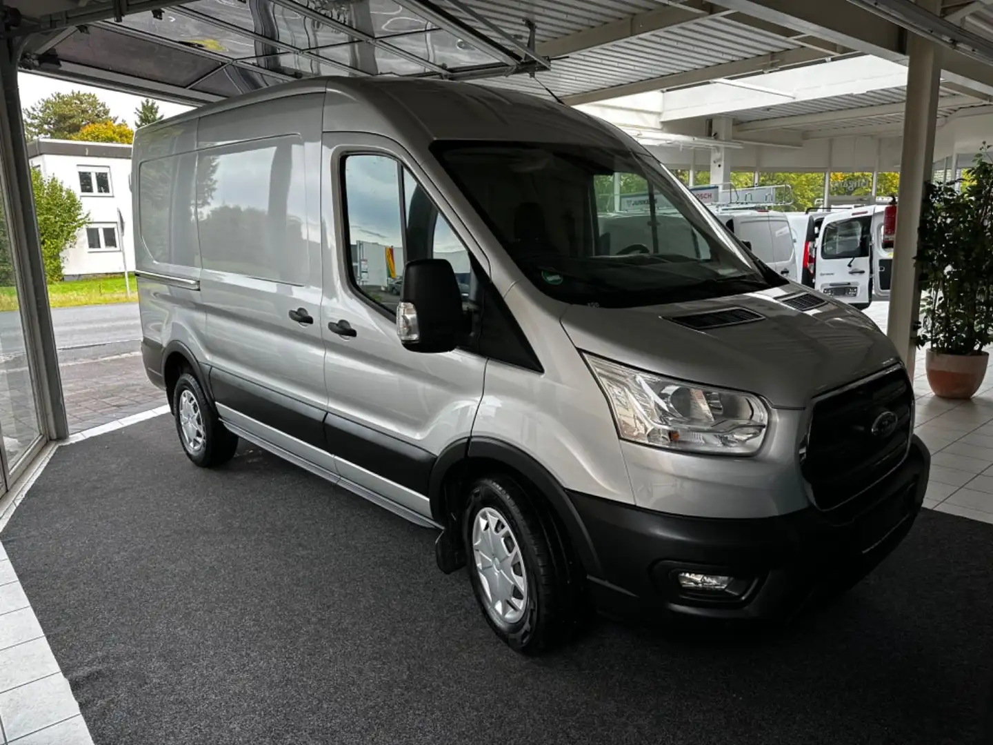 Ford Transit TDCI Kasten L2H2 Silber - 2