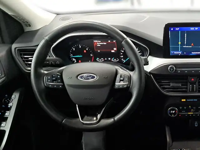 Ford Focus view 14