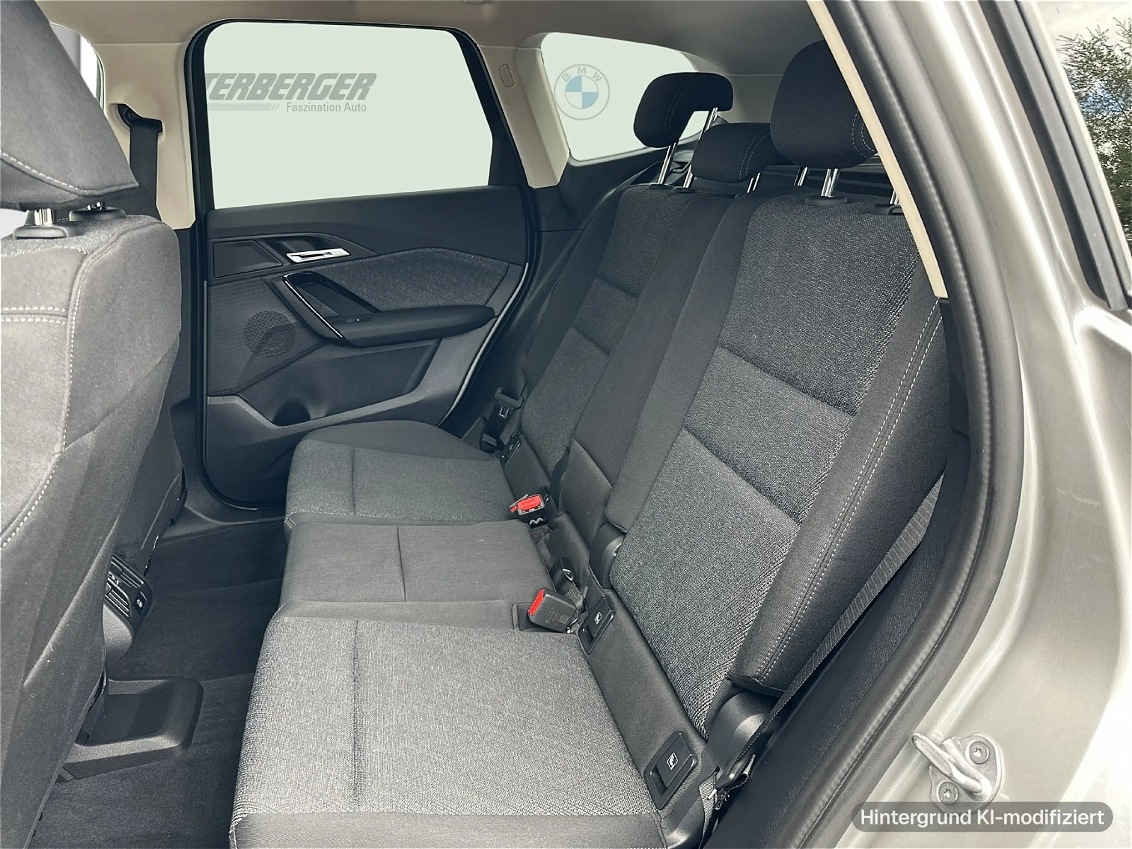 BMW X1 sDrive18i SAV DAB LED Komfortzg. AHK Shz — photo 11
