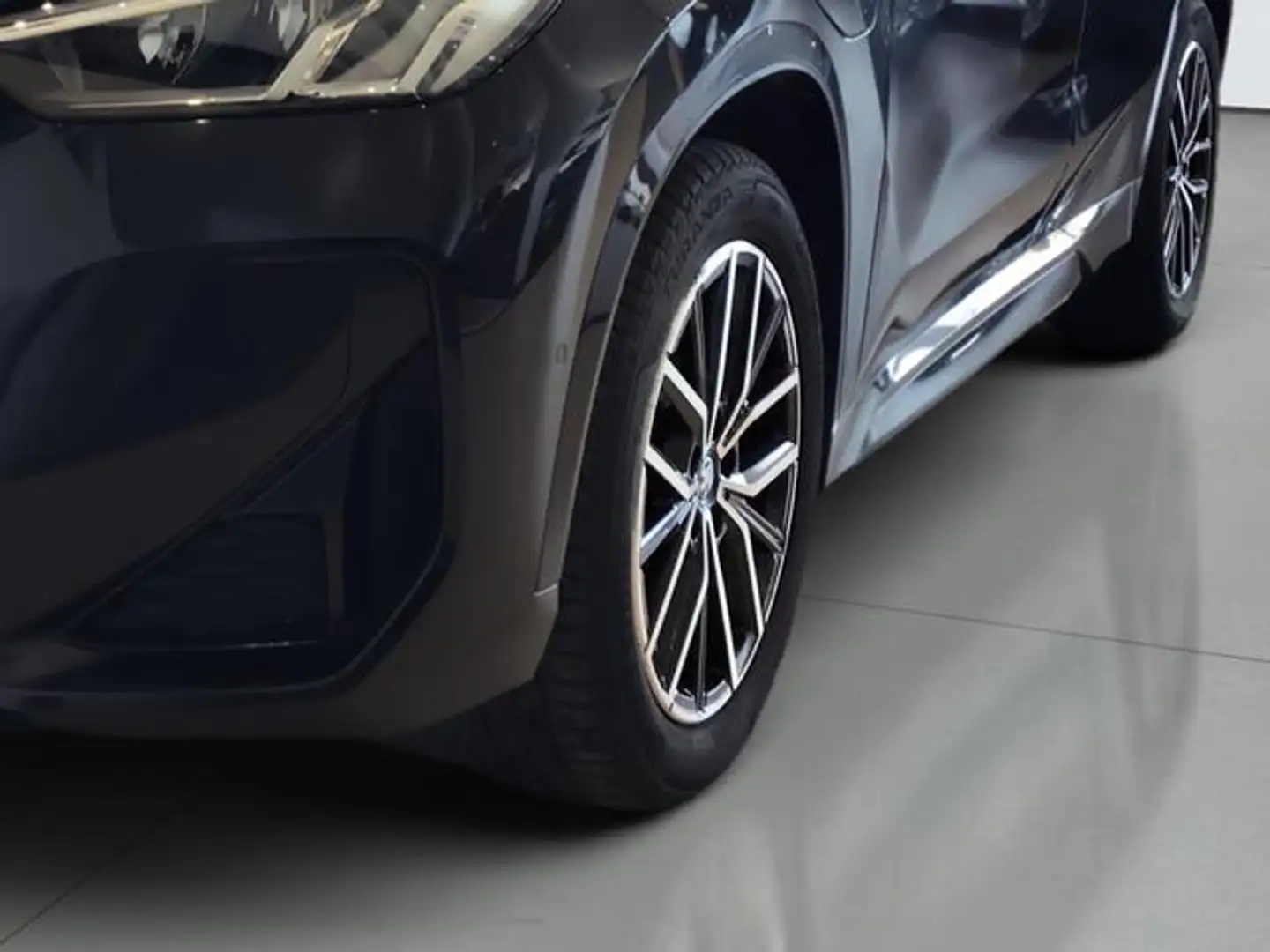 BMW X1 xDrive30eA Zwart - 2