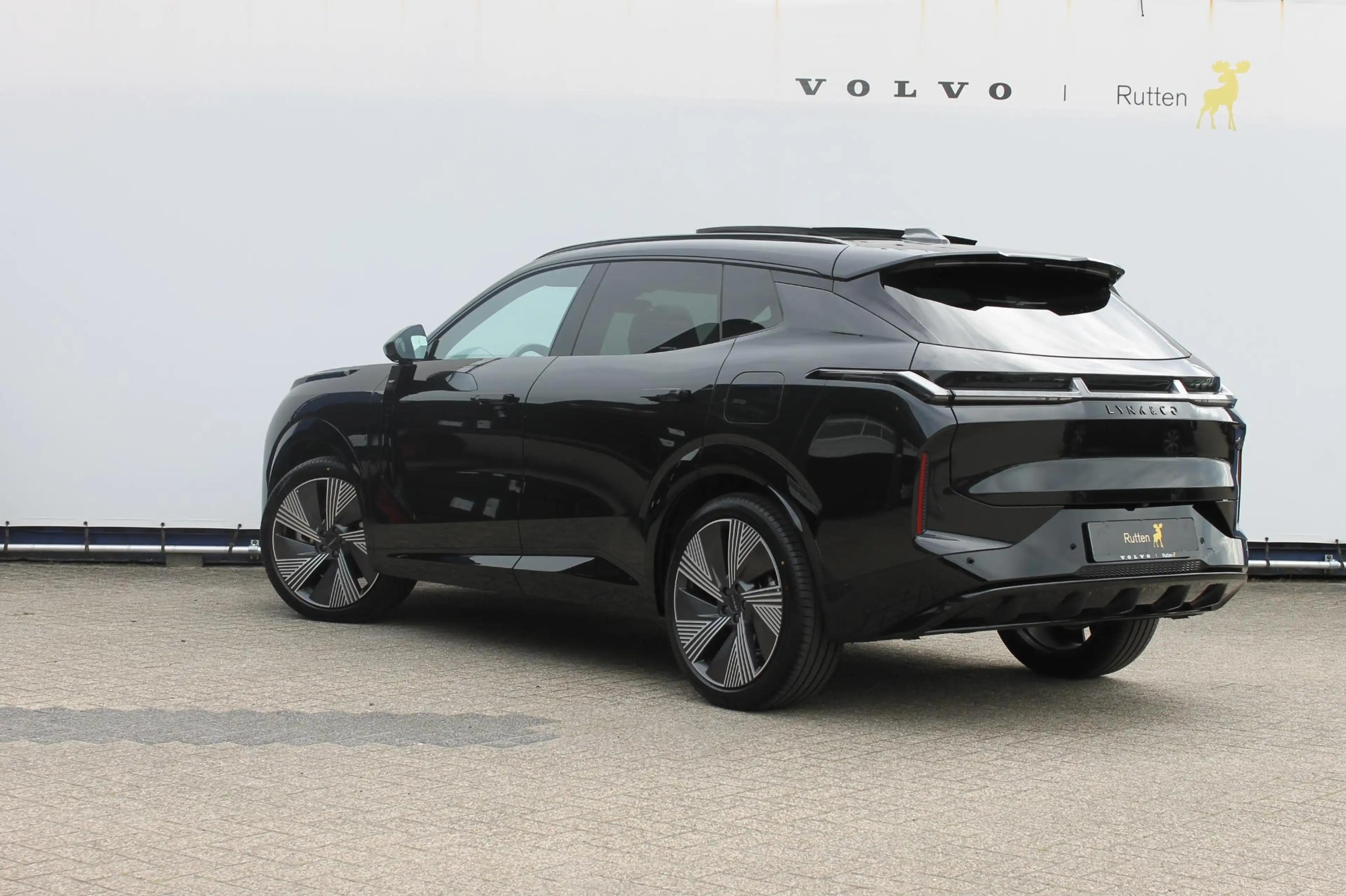 Lynk & Co 08 350PK Automaat More / 200km elektrisch / Stoelvent — photo 6