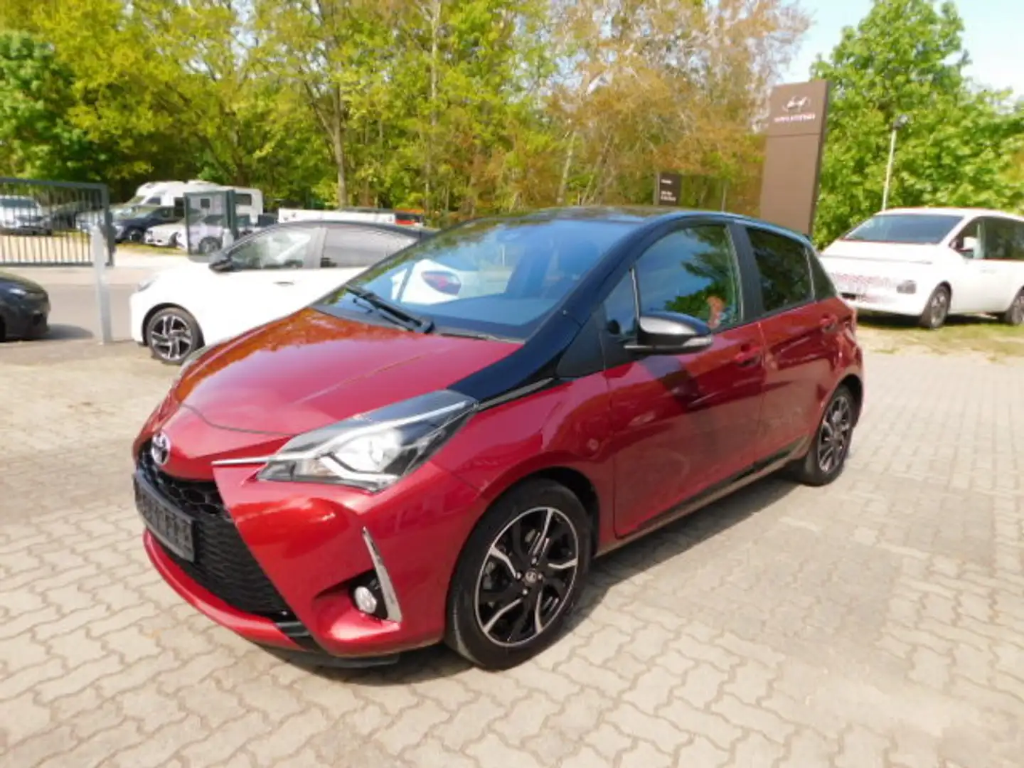 Toyota Yaris Style Selection - 2