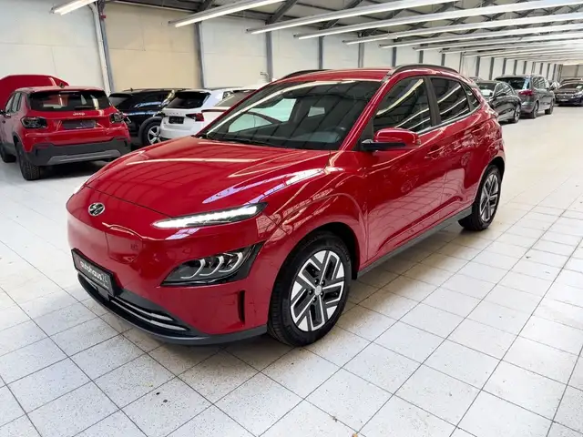 Hyundai Kona view 3