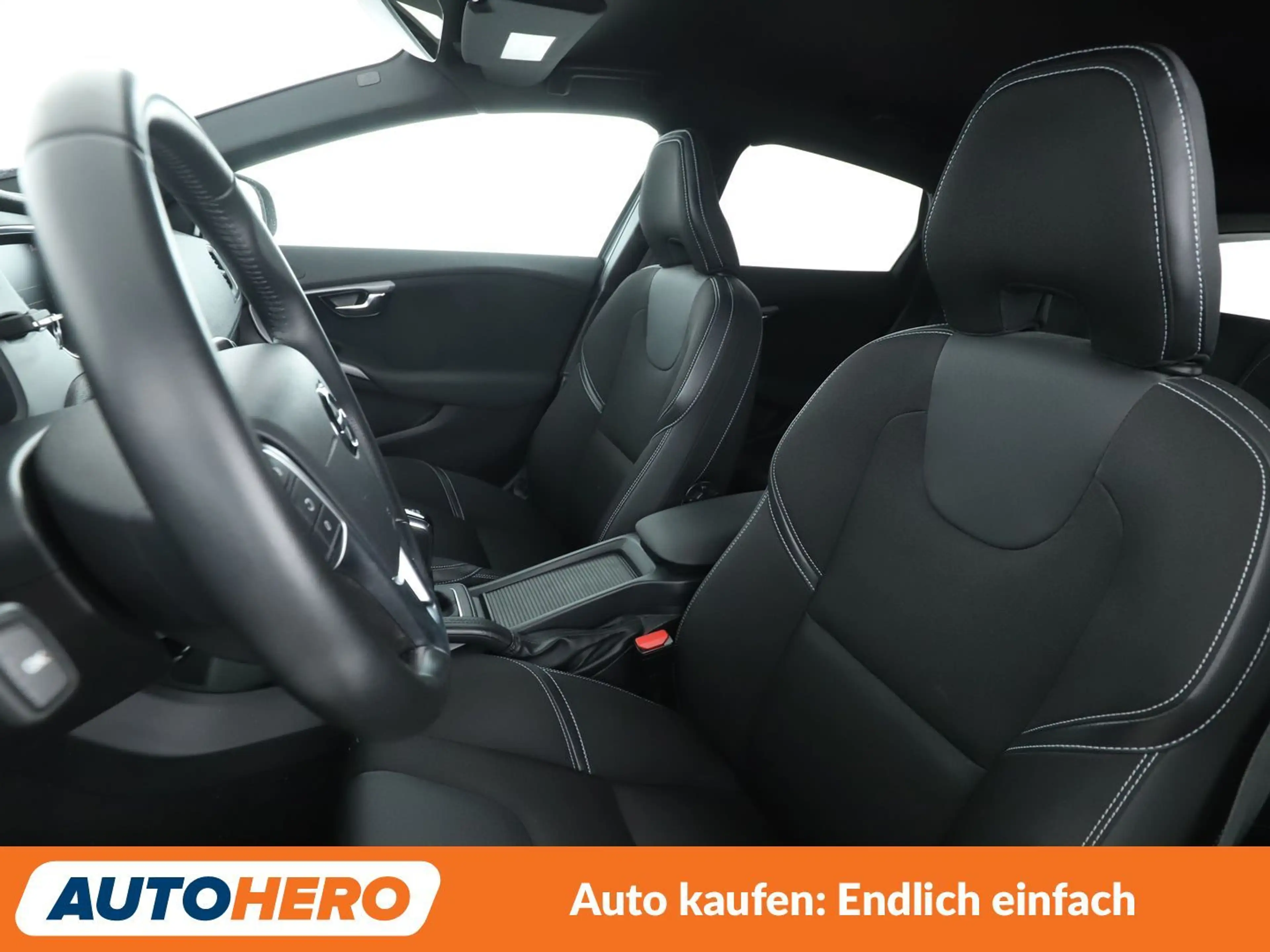 Volvo V40 2.0 T2 Momentum *NAVI*LED*TEMPO*PDC*SHZ*ALU* — photo 10
