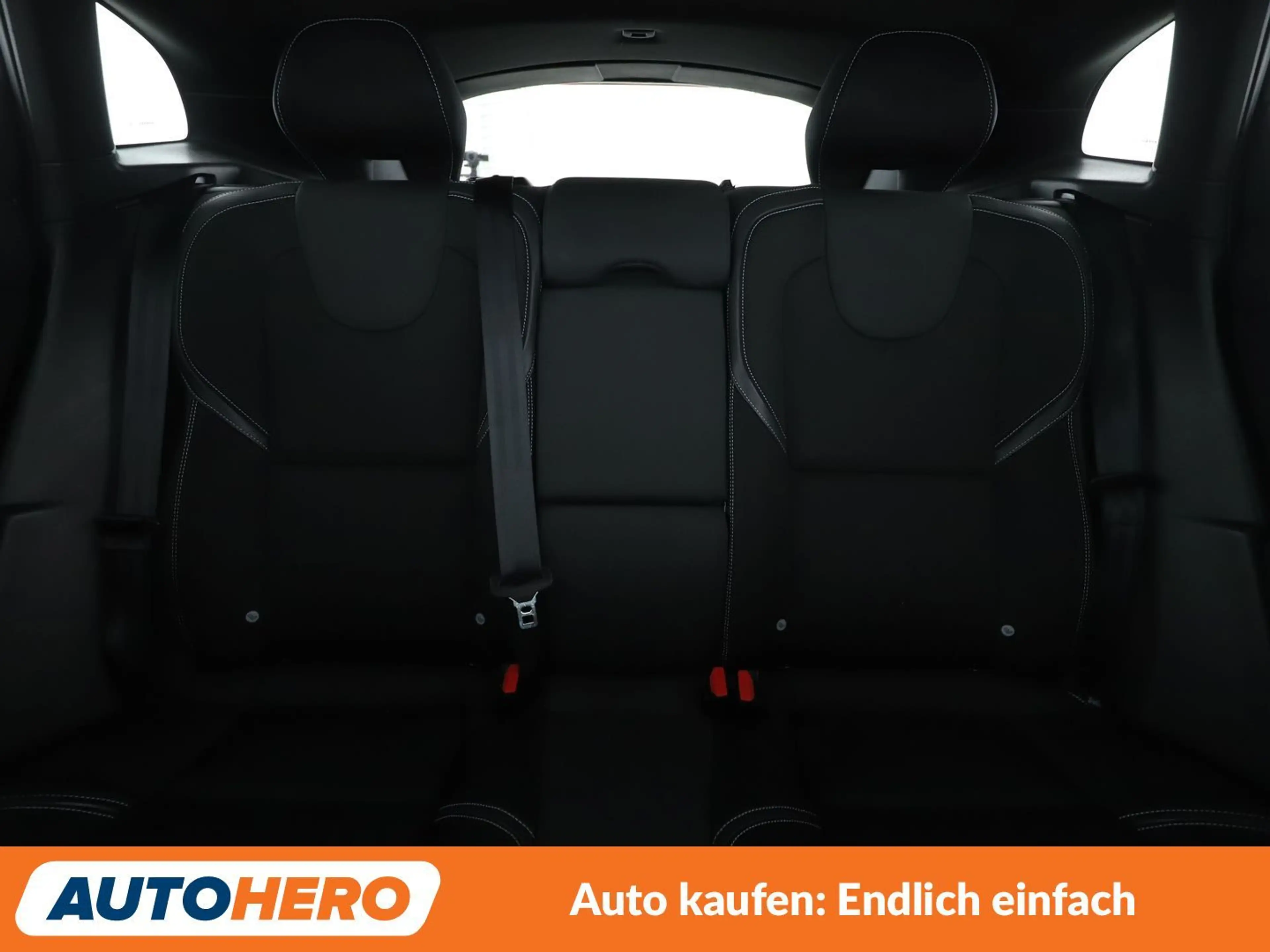 Volvo V40 2.0 T2 Momentum *NAVI*LED*TEMPO*PDC*SHZ*ALU* — photo 15