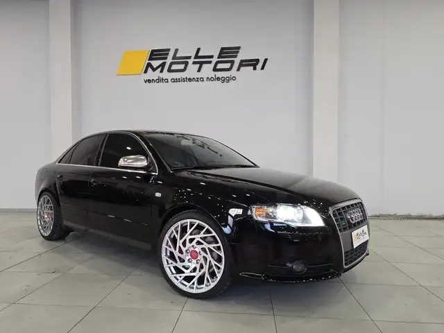 Audi S4 4.2 V8 quattro Berlina Manuale