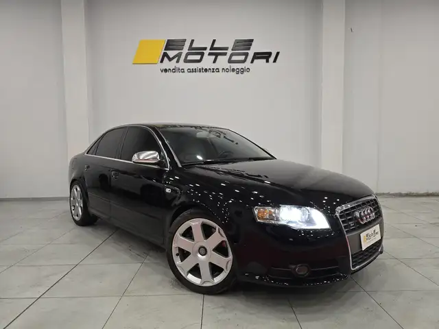 Audi S4 4.2 V8 quattro Berlina Manuale